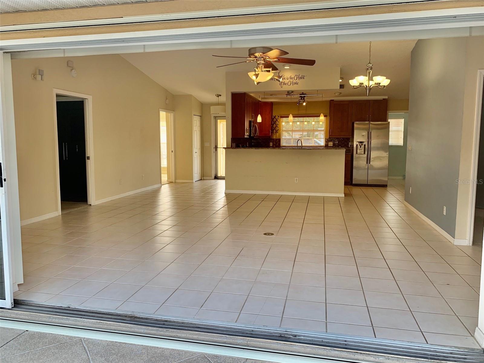 110 49TH CT E