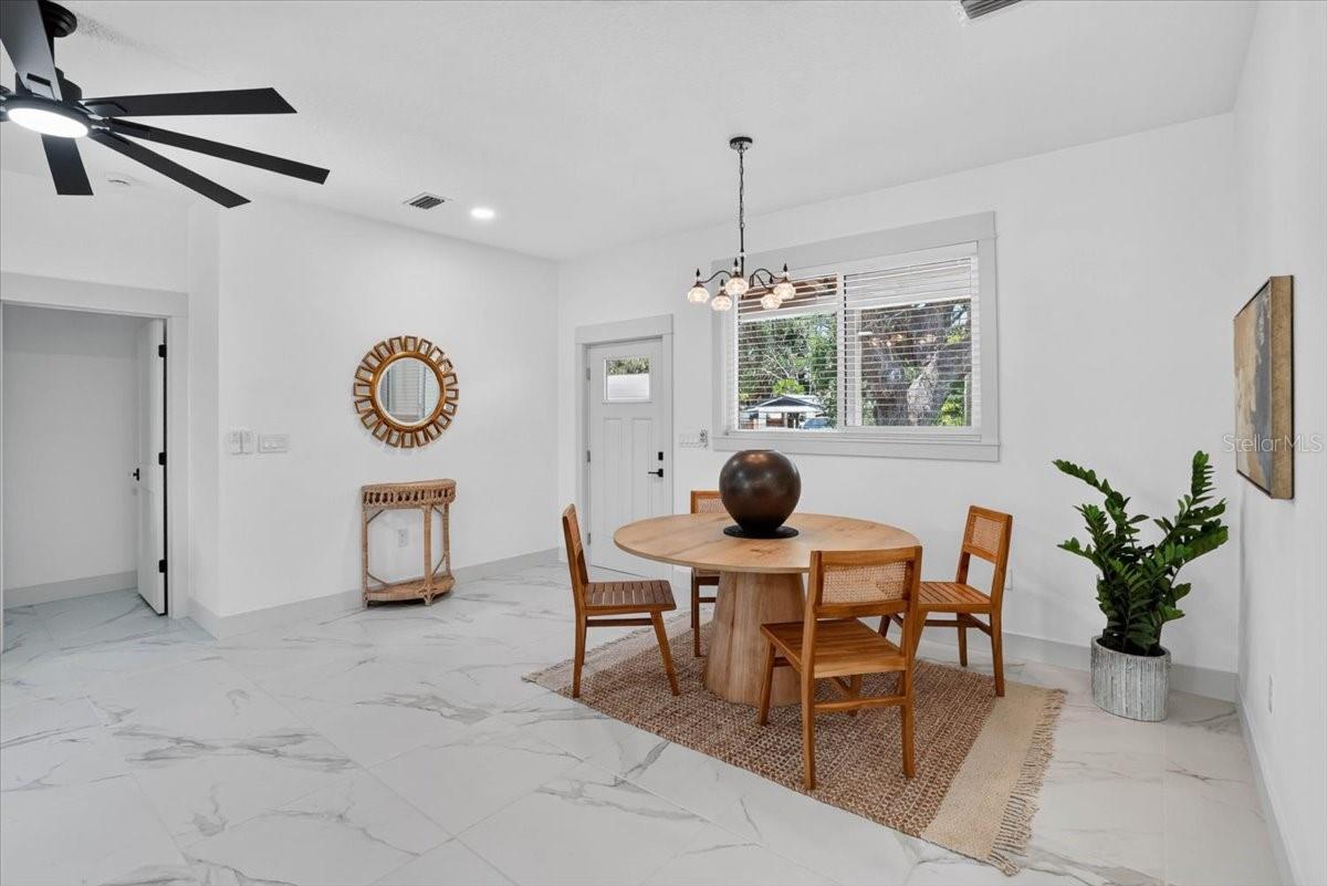 412 17TH AVE W