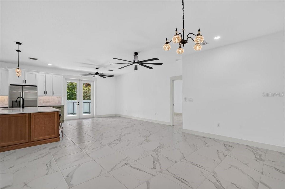 412 17TH AVE W