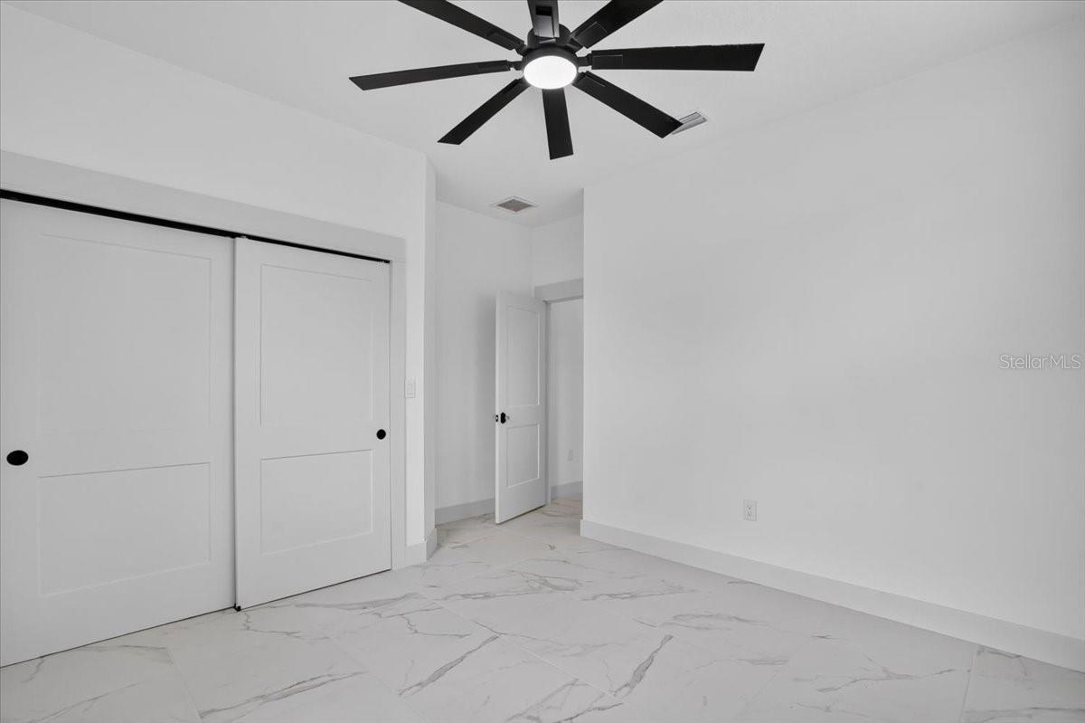 412 17TH AVE W