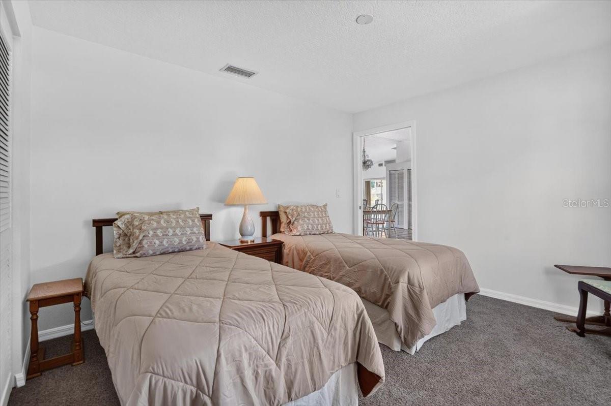 138 49TH CT E