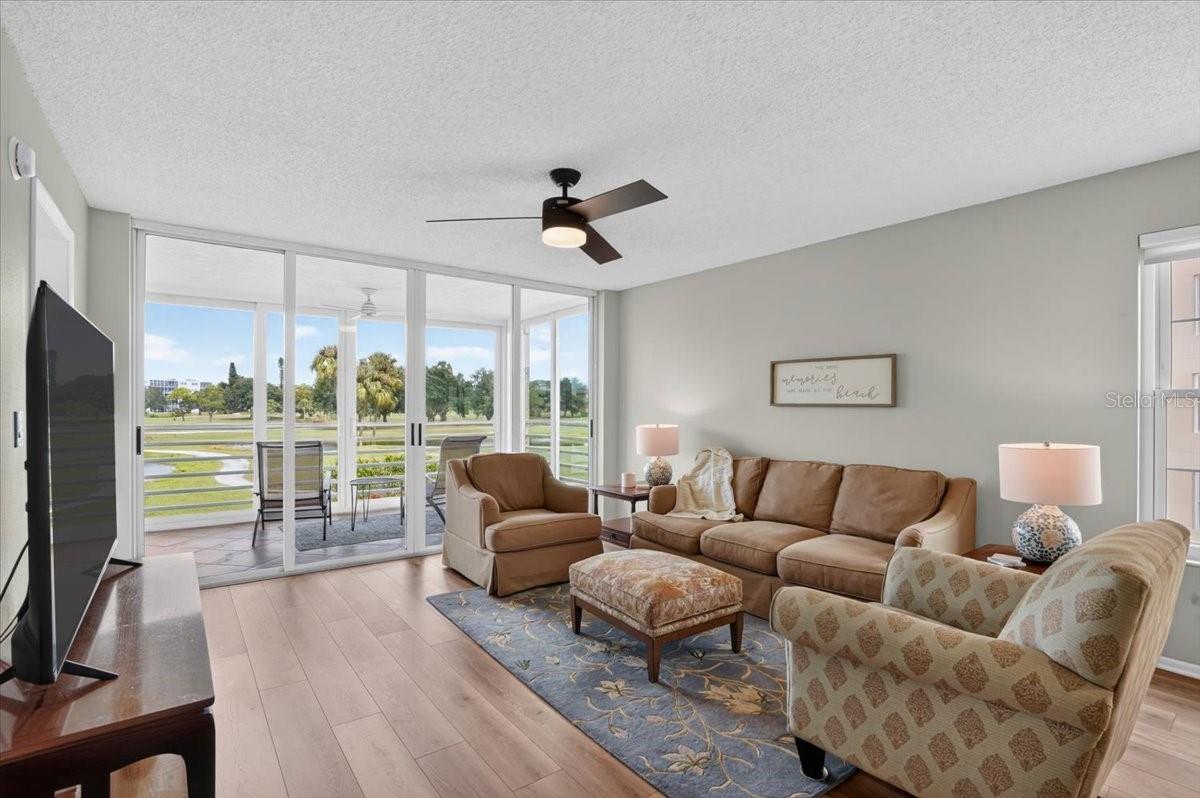 4570 PINEBROOK CIR #208