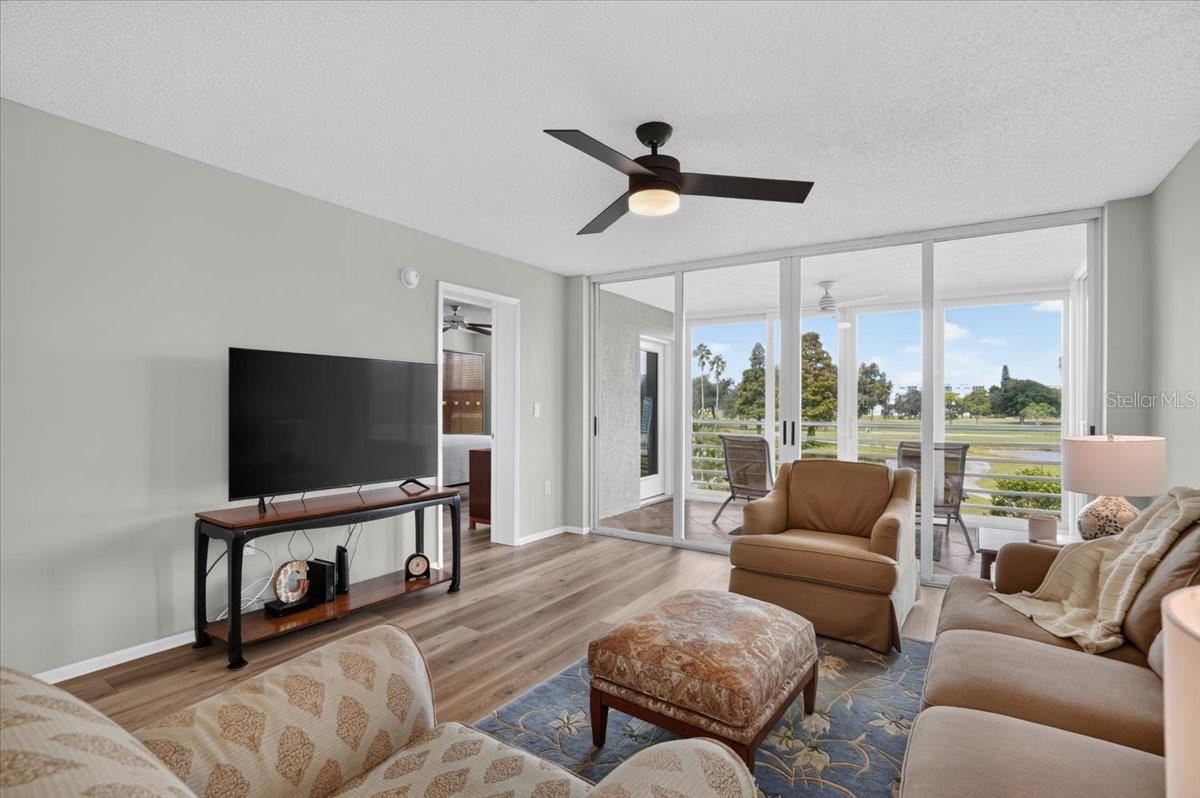 4570 PINEBROOK CIR #208