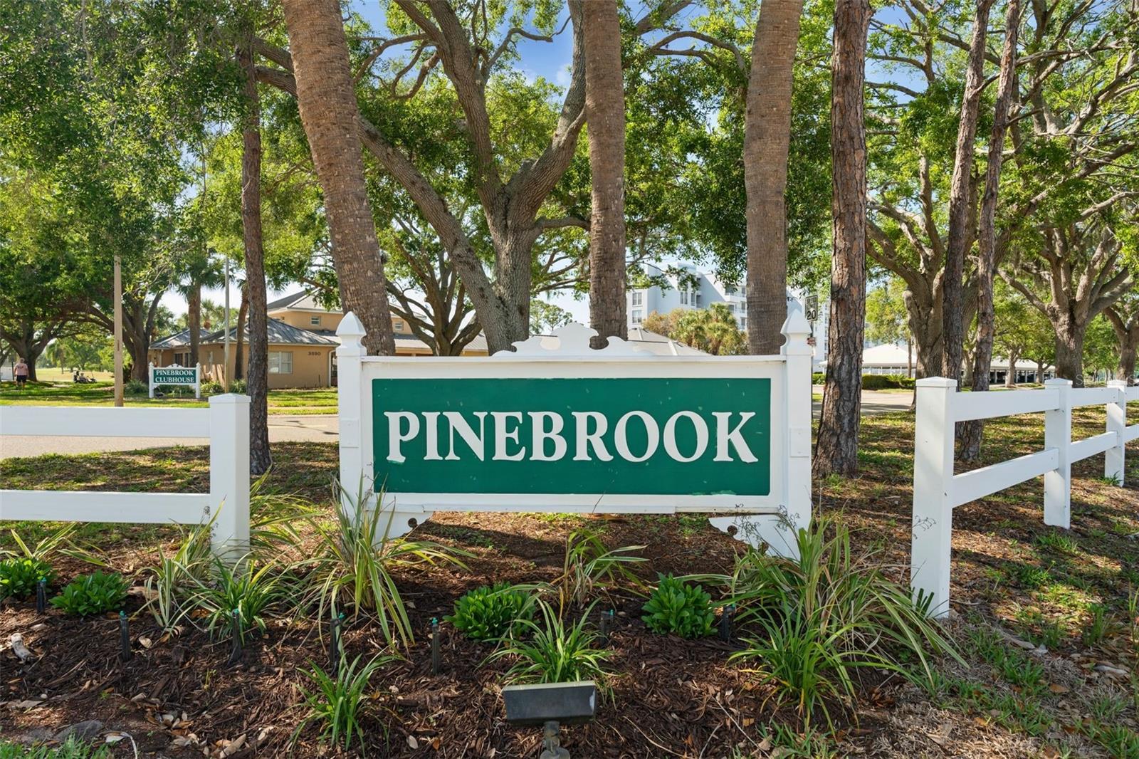 4570 PINEBROOK CIR #208