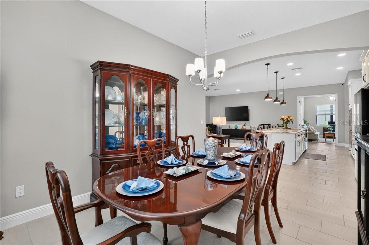 3714 GRASSLAND WAY