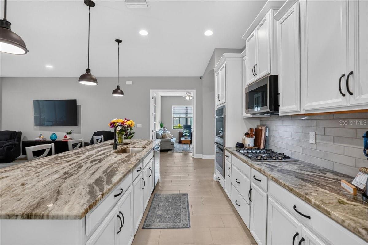 3714 GRASSLAND WAY