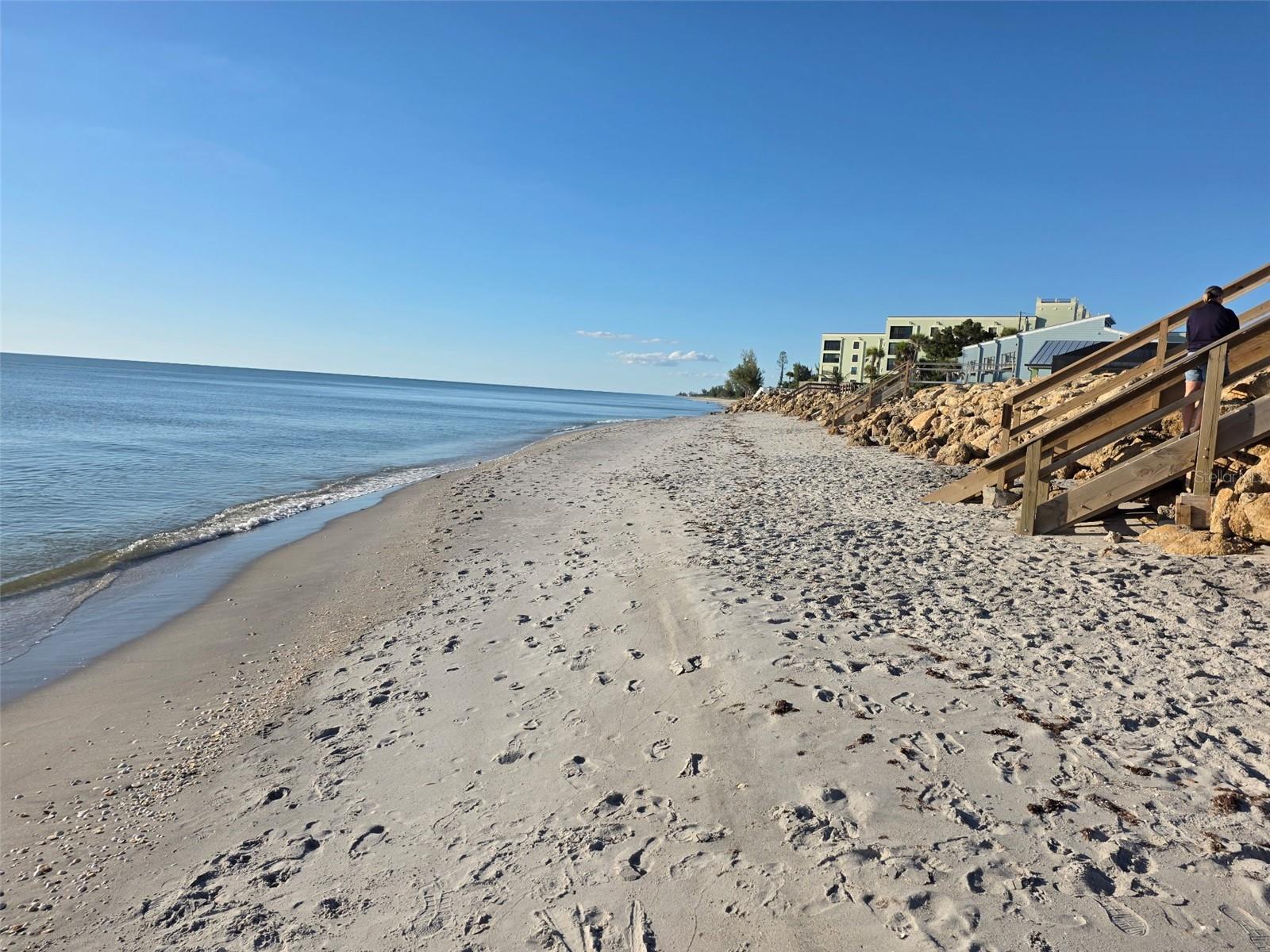 4095 N BEACH RD
