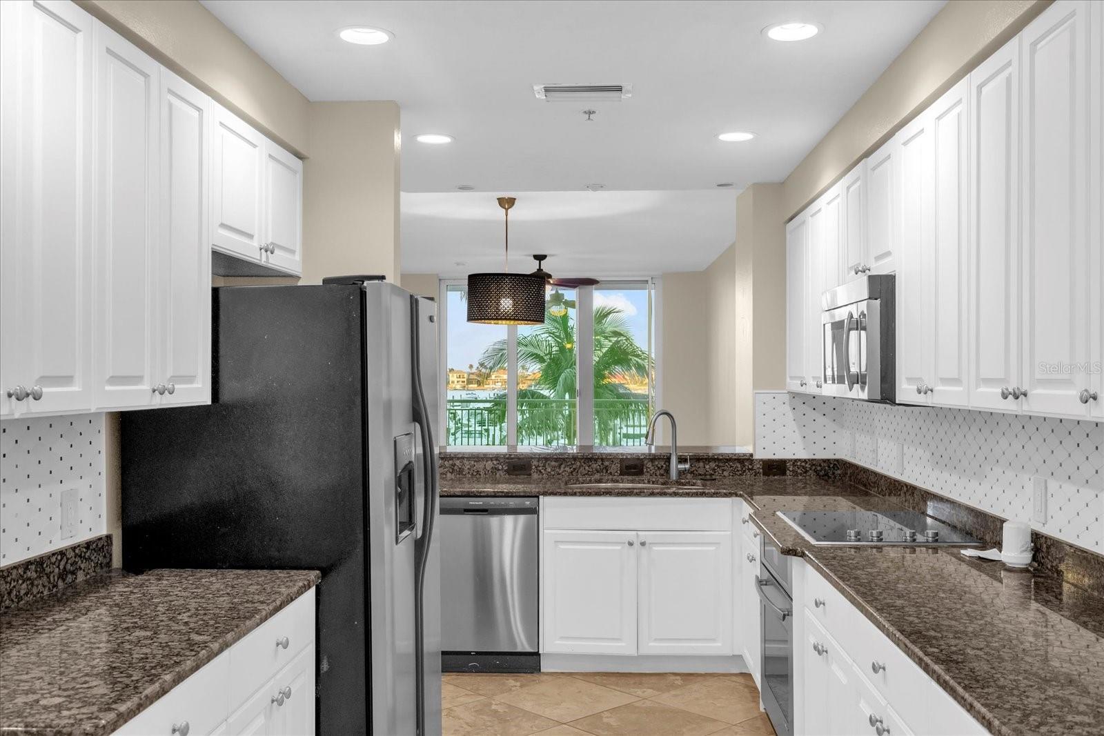 606 RIVIERA DUNES WAY #207