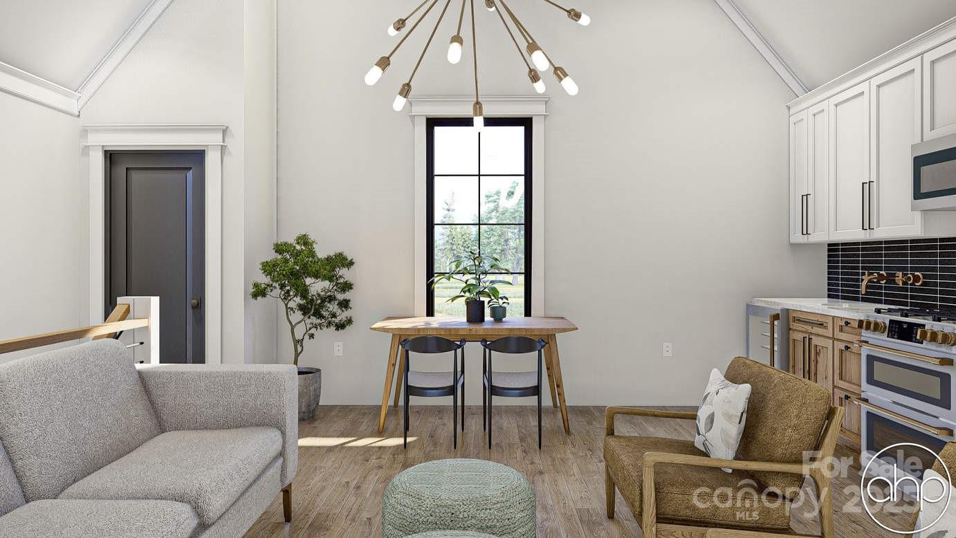 1057 Maxwell Court Unit: 13