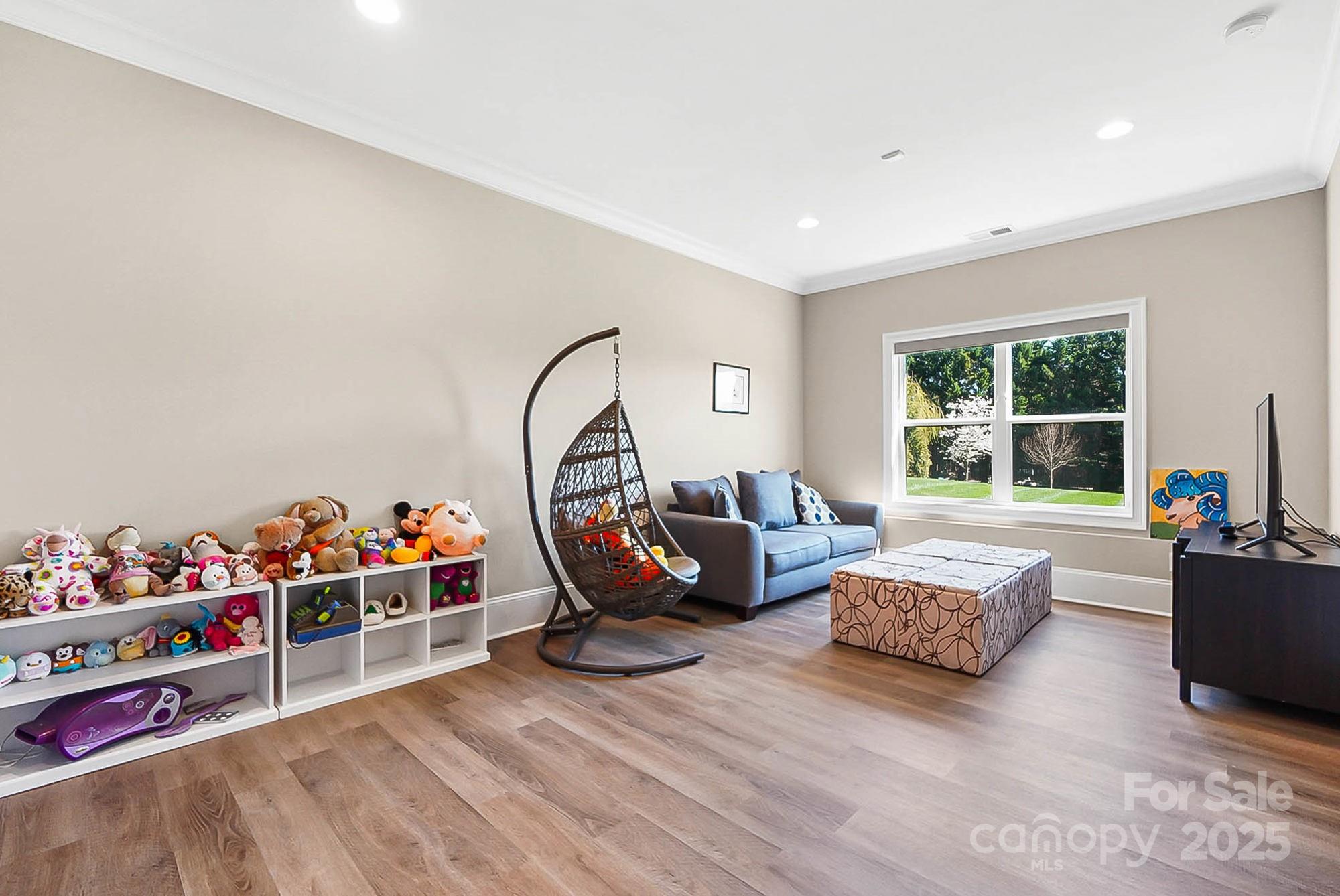 1311 Sunnys Halo Lane