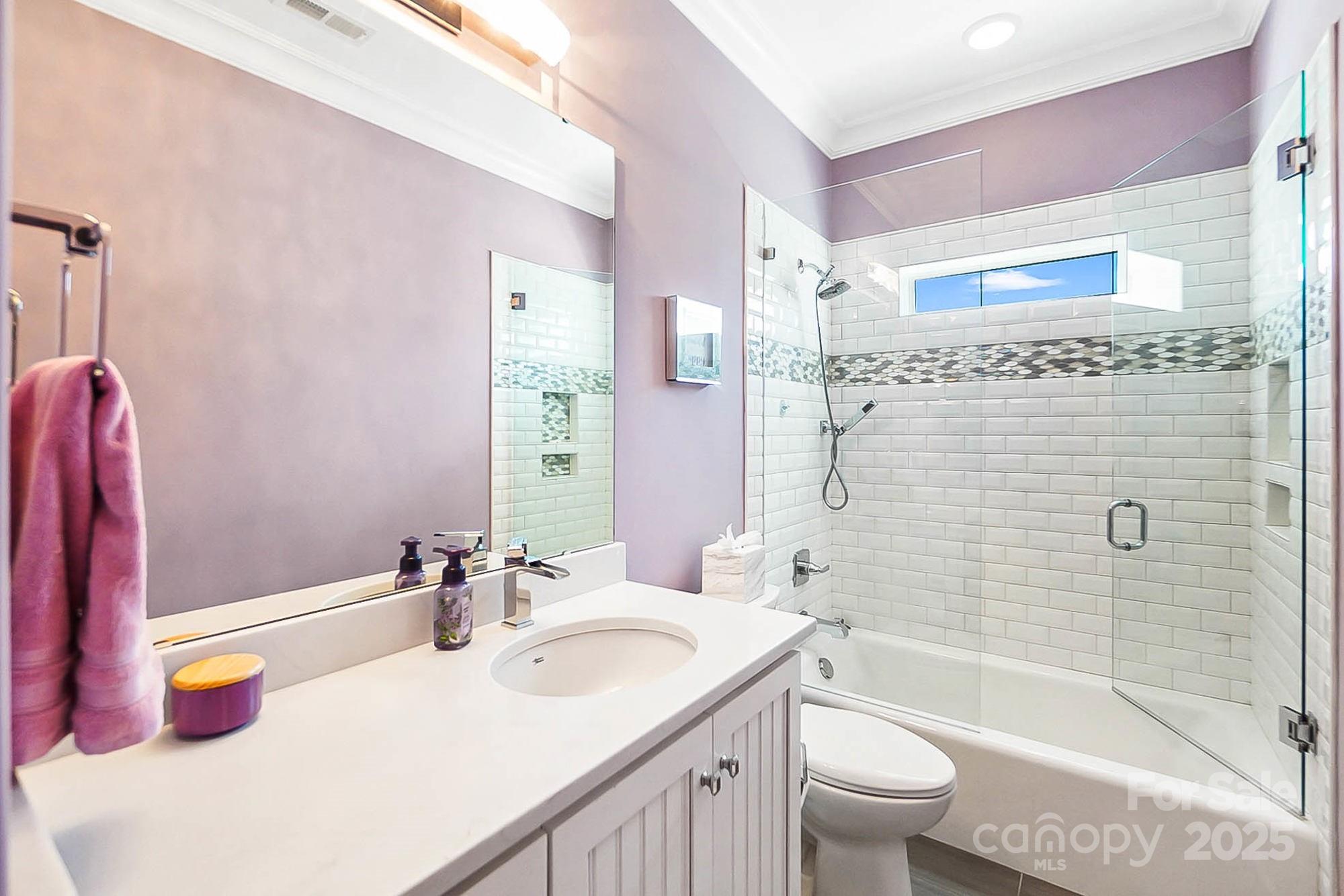 1311 Sunnys Halo Lane