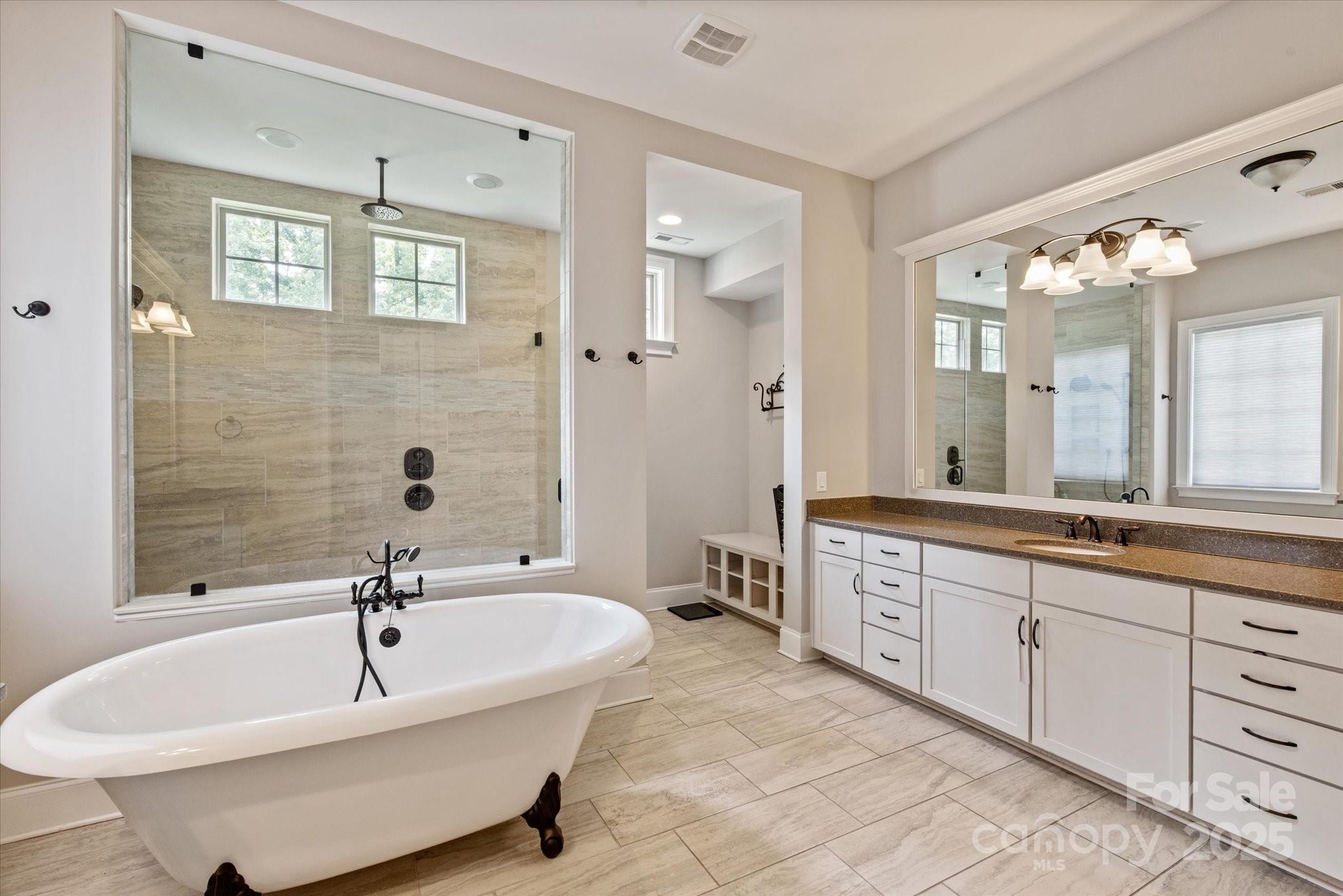 1233 Ladera Drive