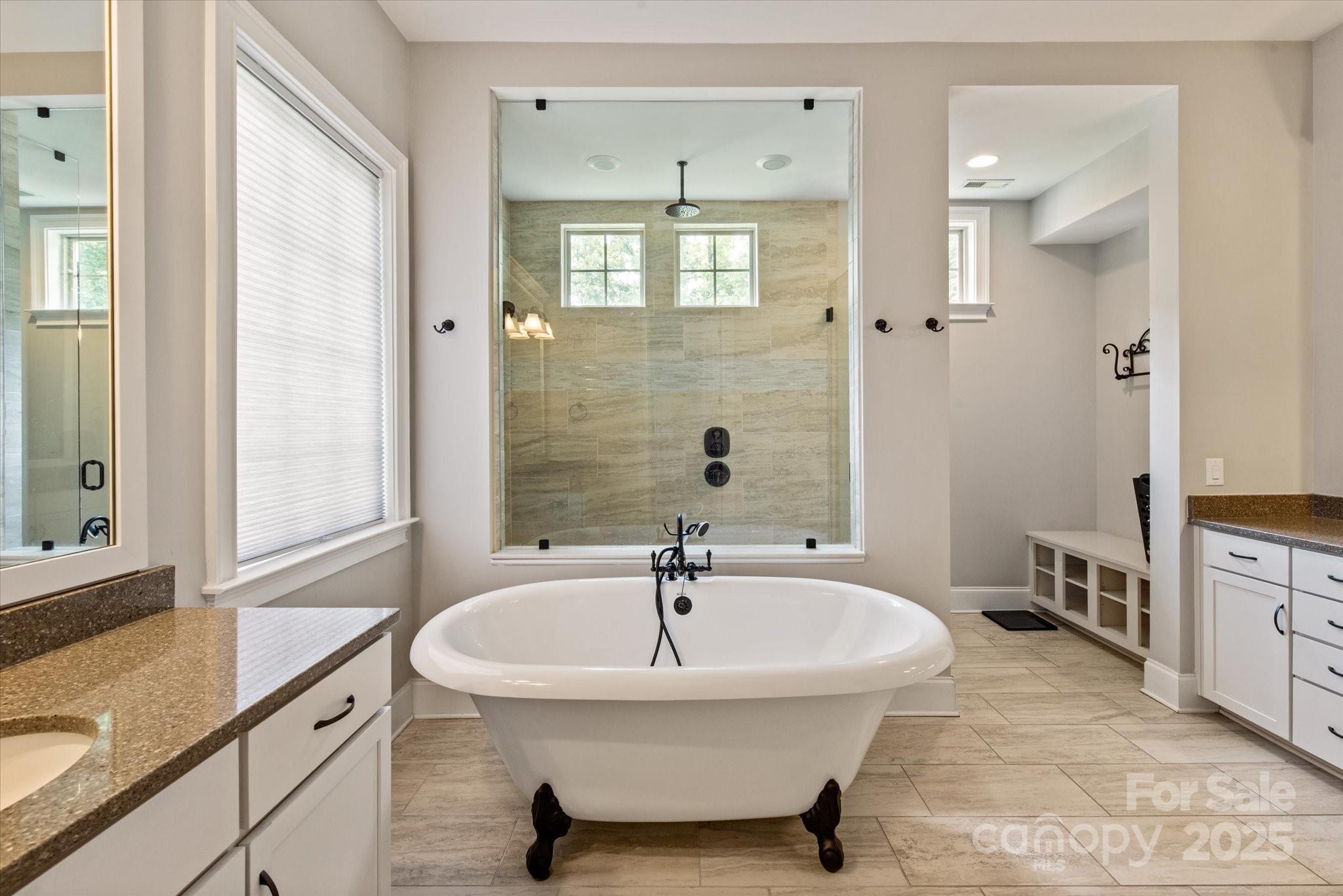 1233 Ladera Drive
