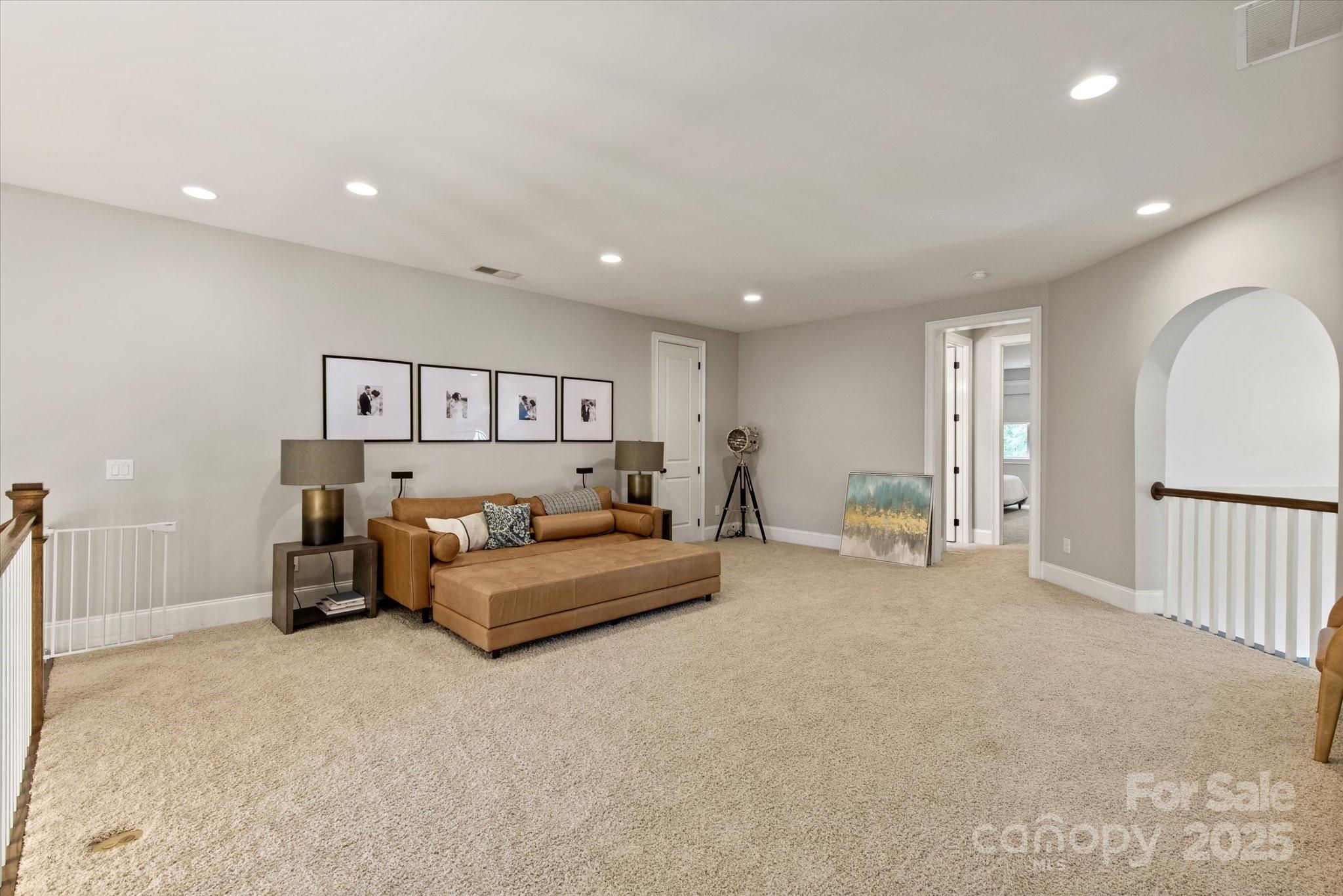 1233 Ladera Drive