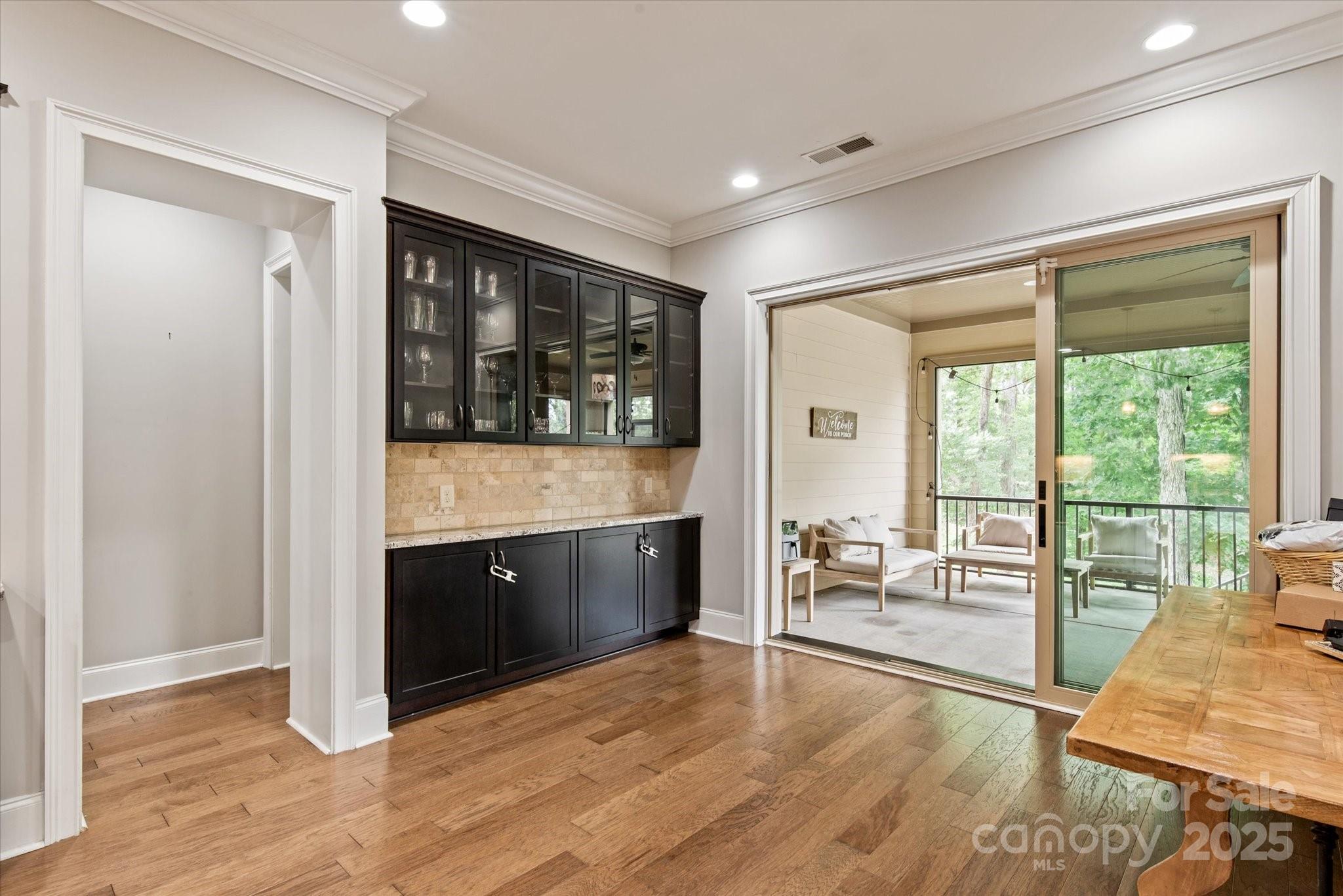 1233 Ladera Drive