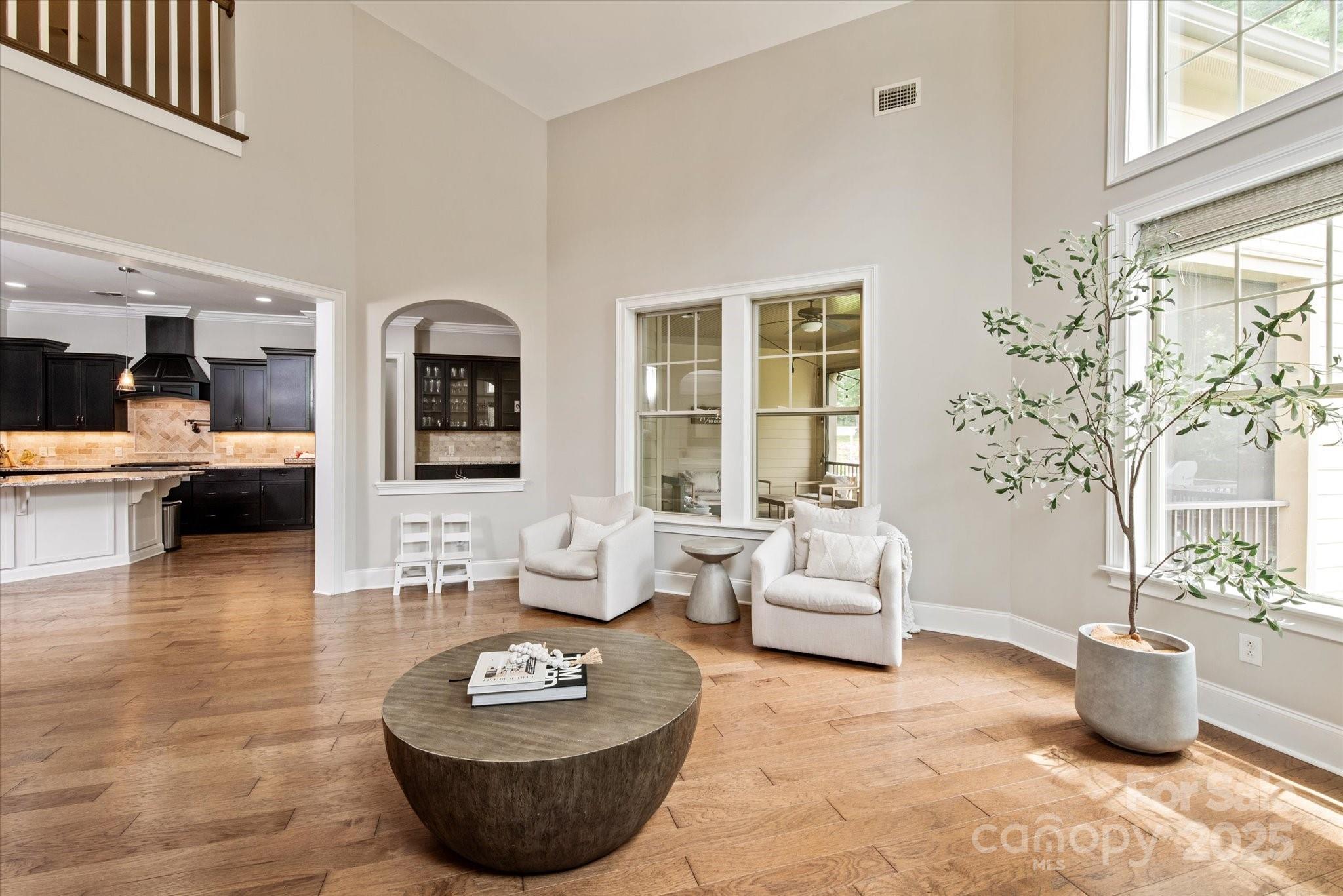 1233 Ladera Drive