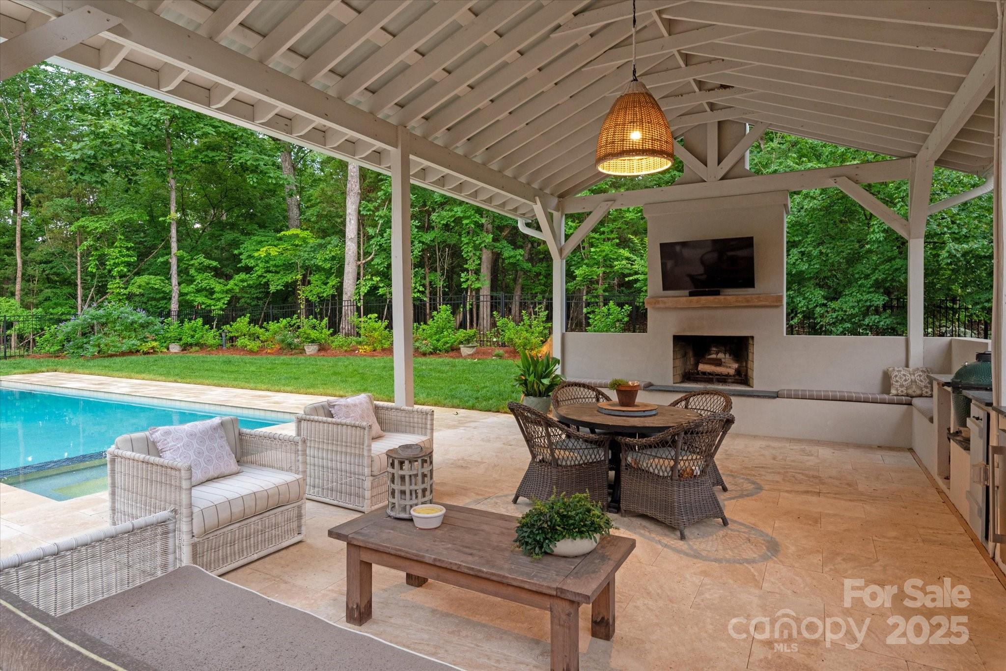 2705 Ski Trail Lane