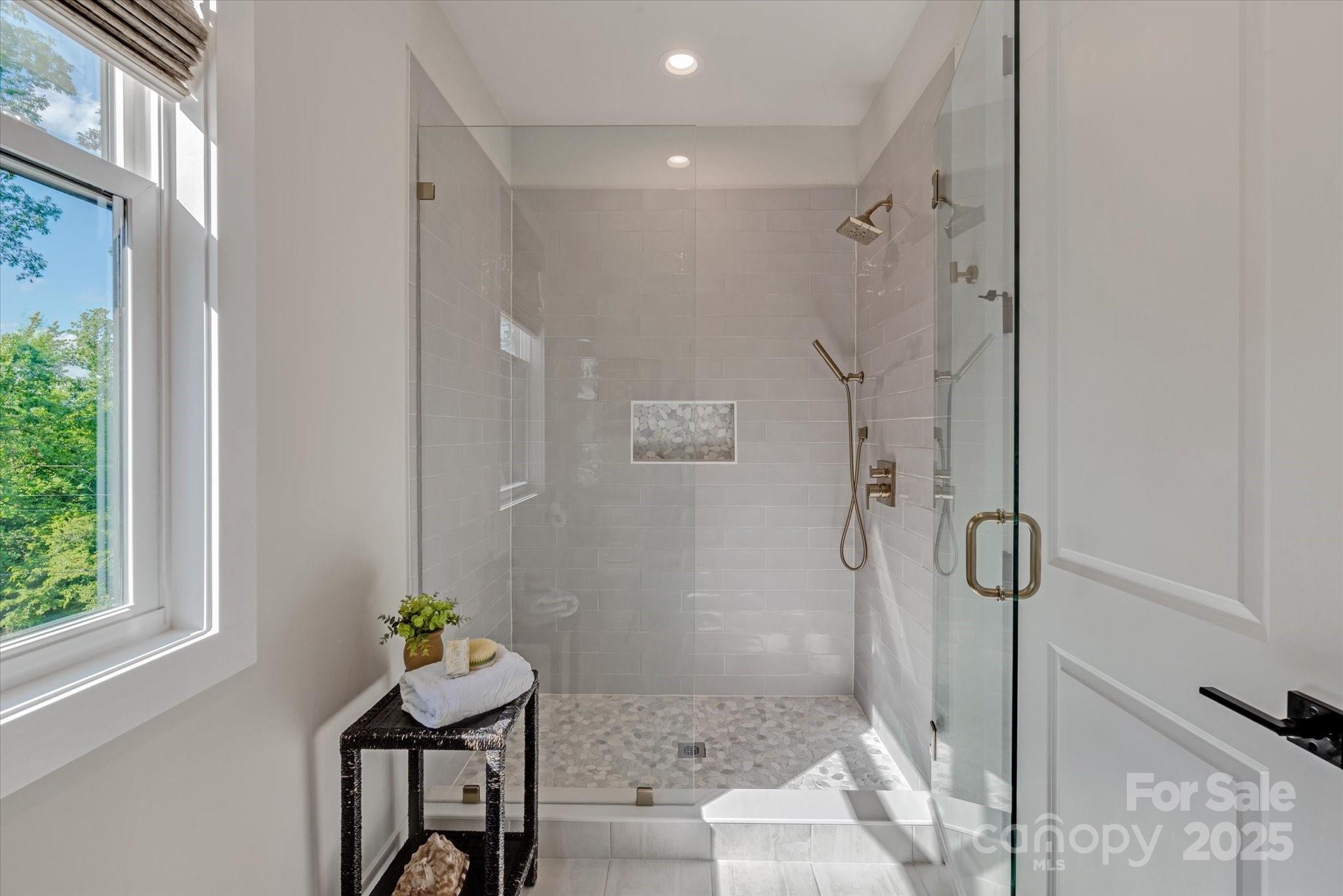 2705 Ski Trail Lane