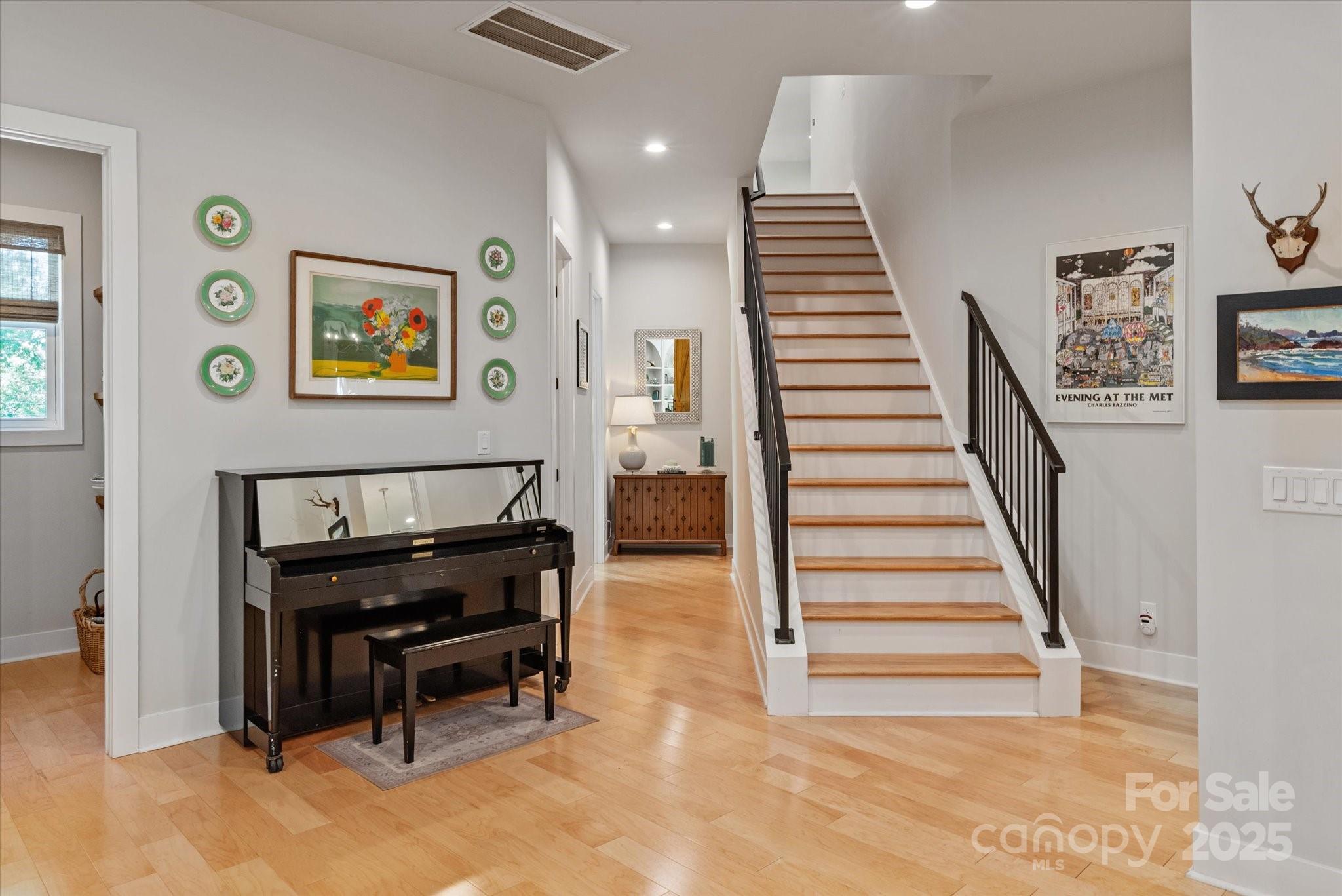 2705 Ski Trail Lane