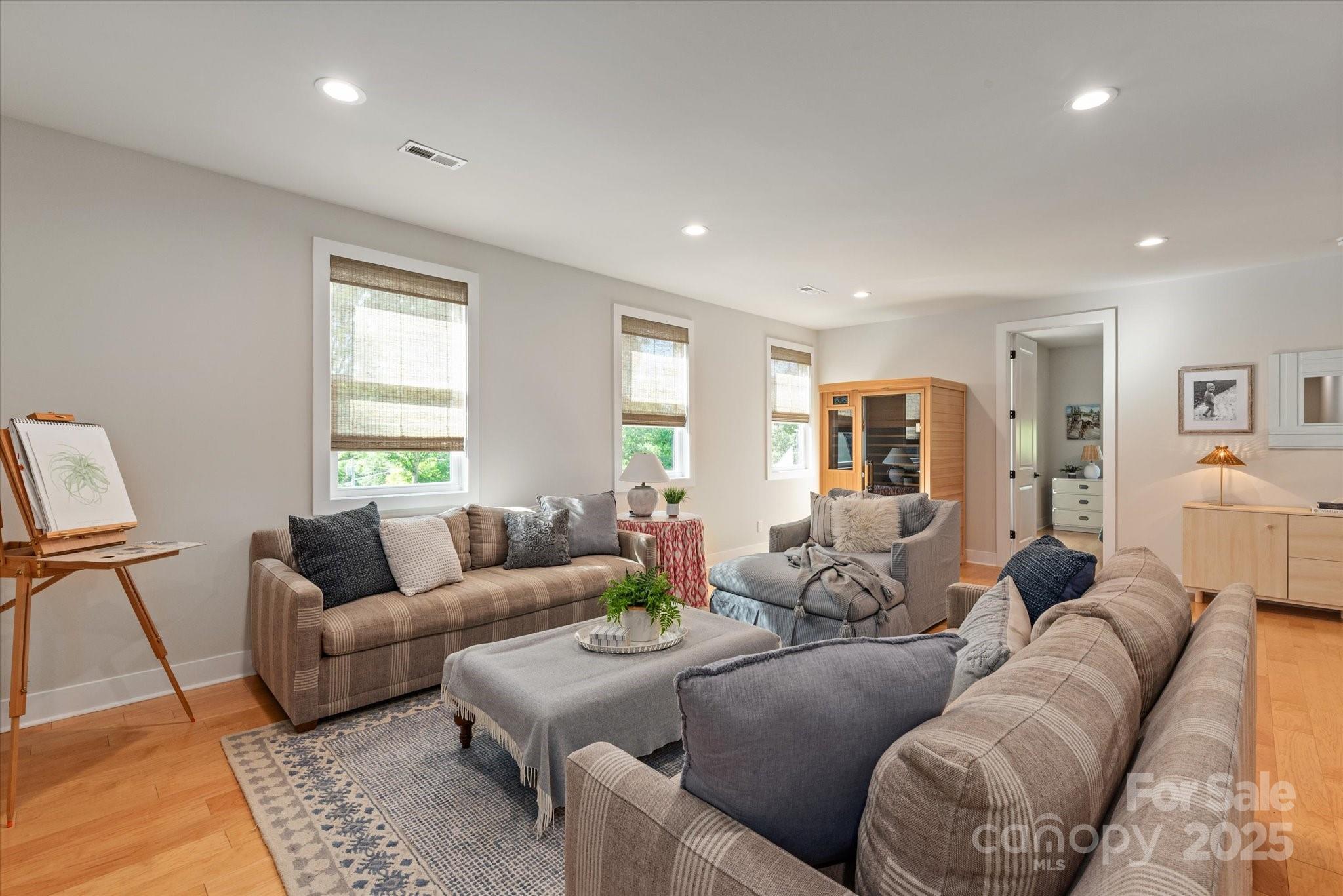 2705 Ski Trail Lane