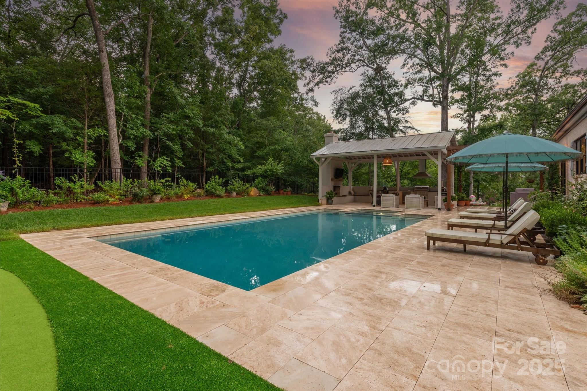 2705 Ski Trail Lane