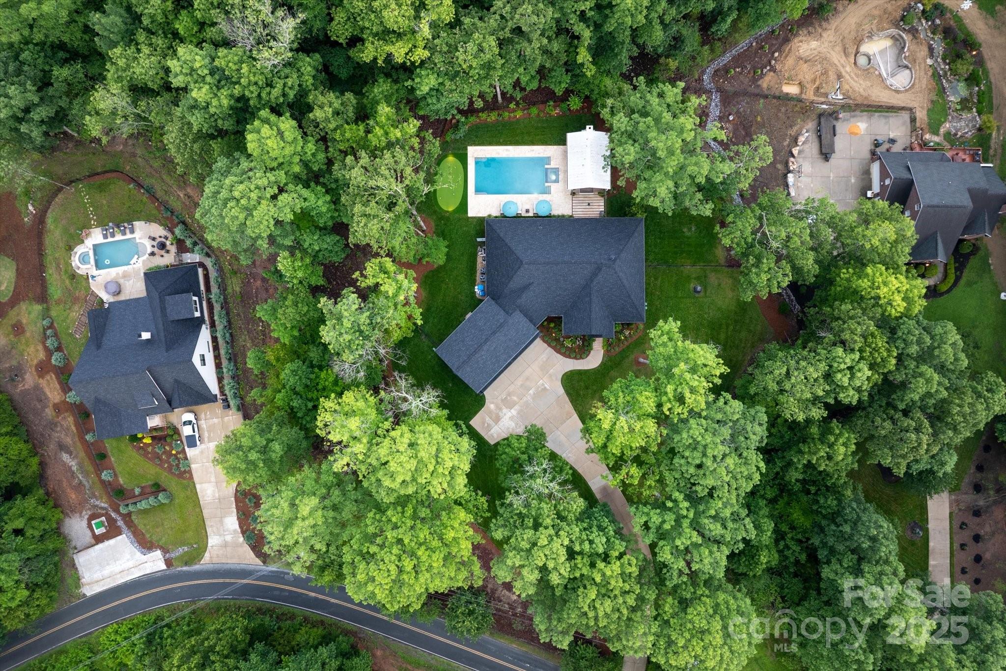 2705 Ski Trail Lane