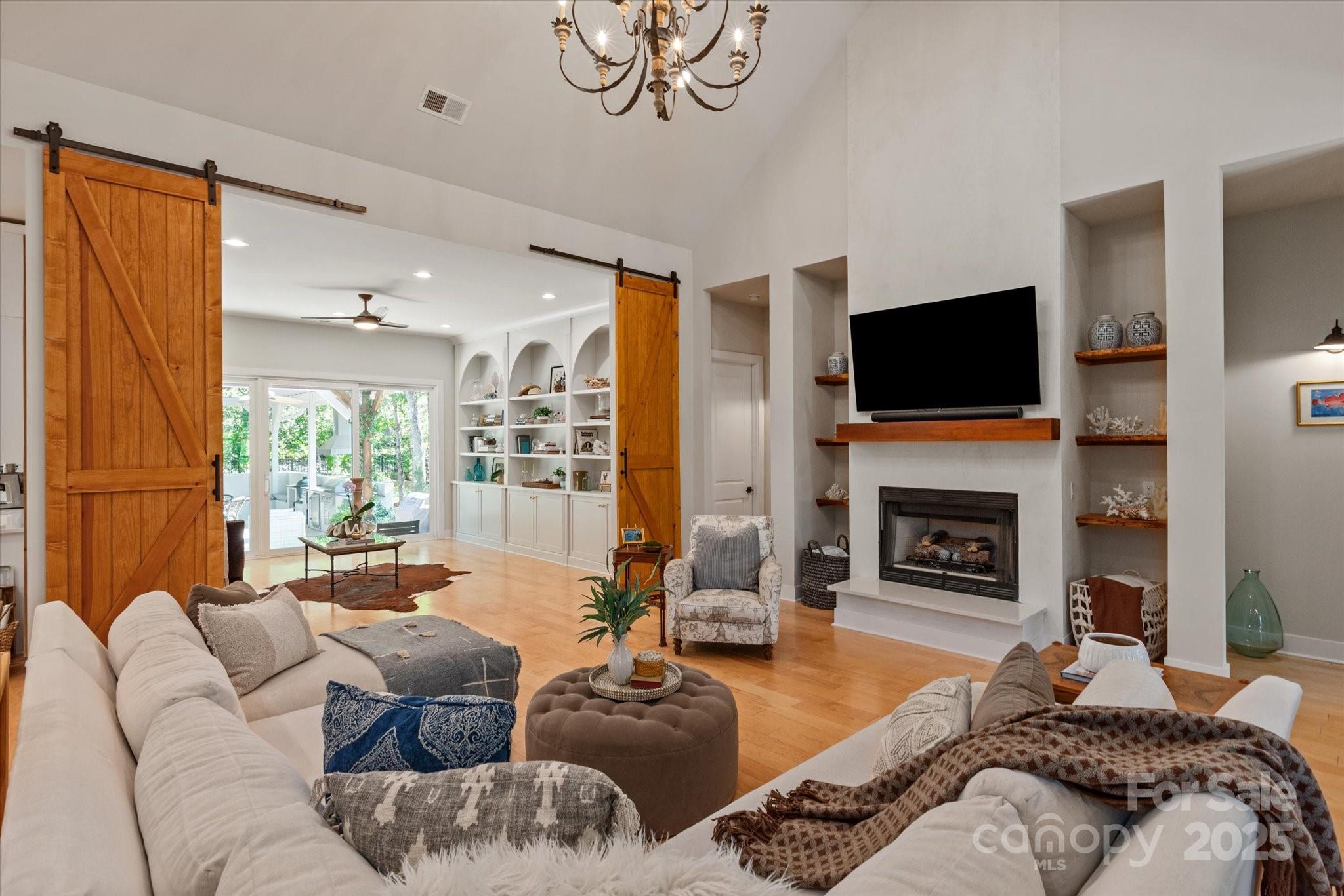 2705 Ski Trail Lane