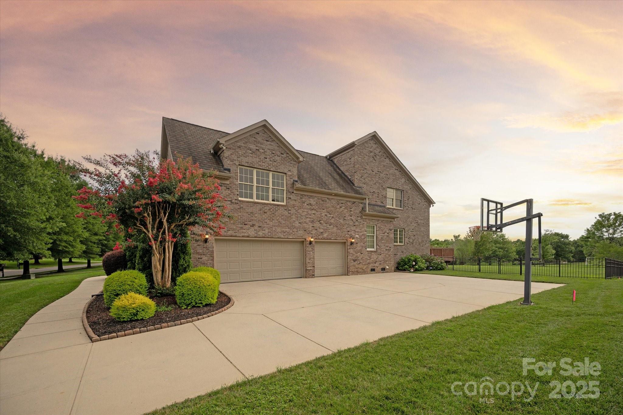 5013 Autumn Blossom Lane