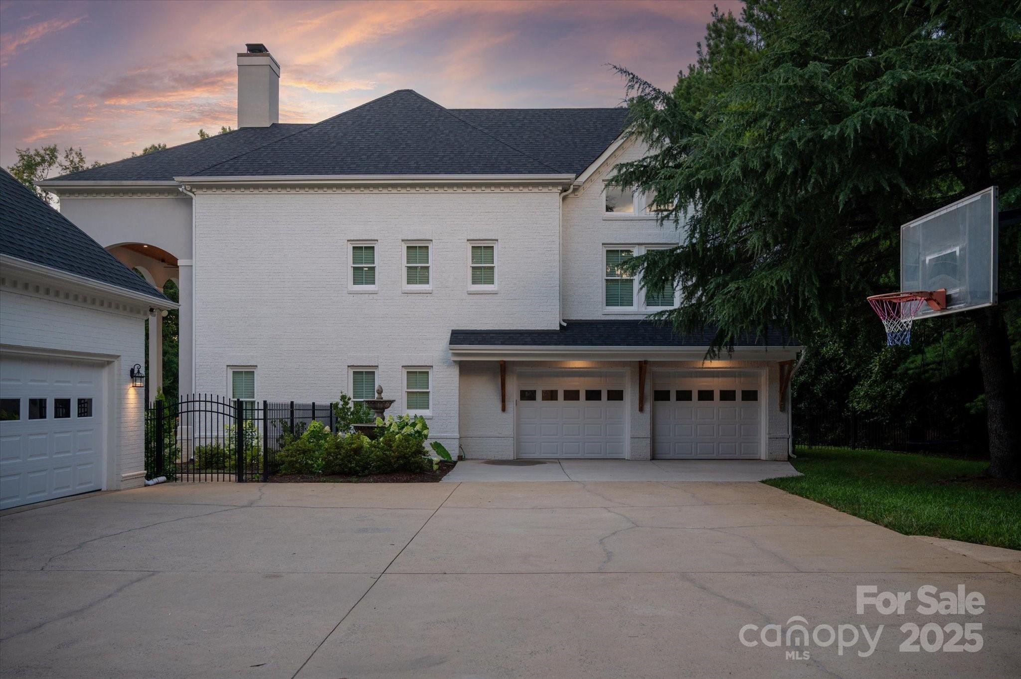 533 Valley Run Drive