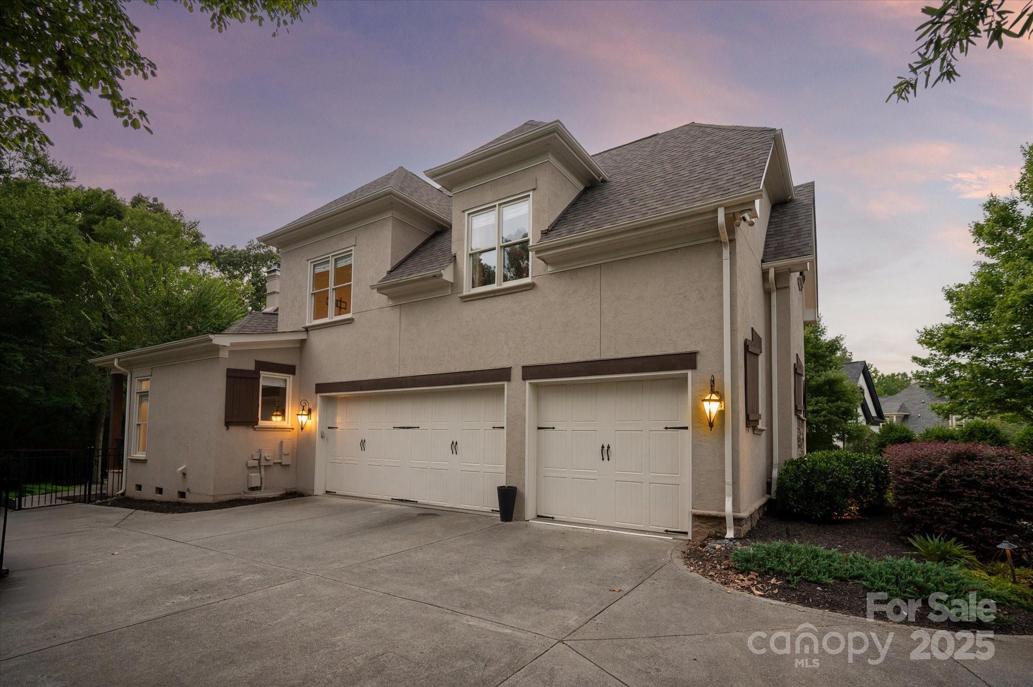 1221 Hadley Park Lane