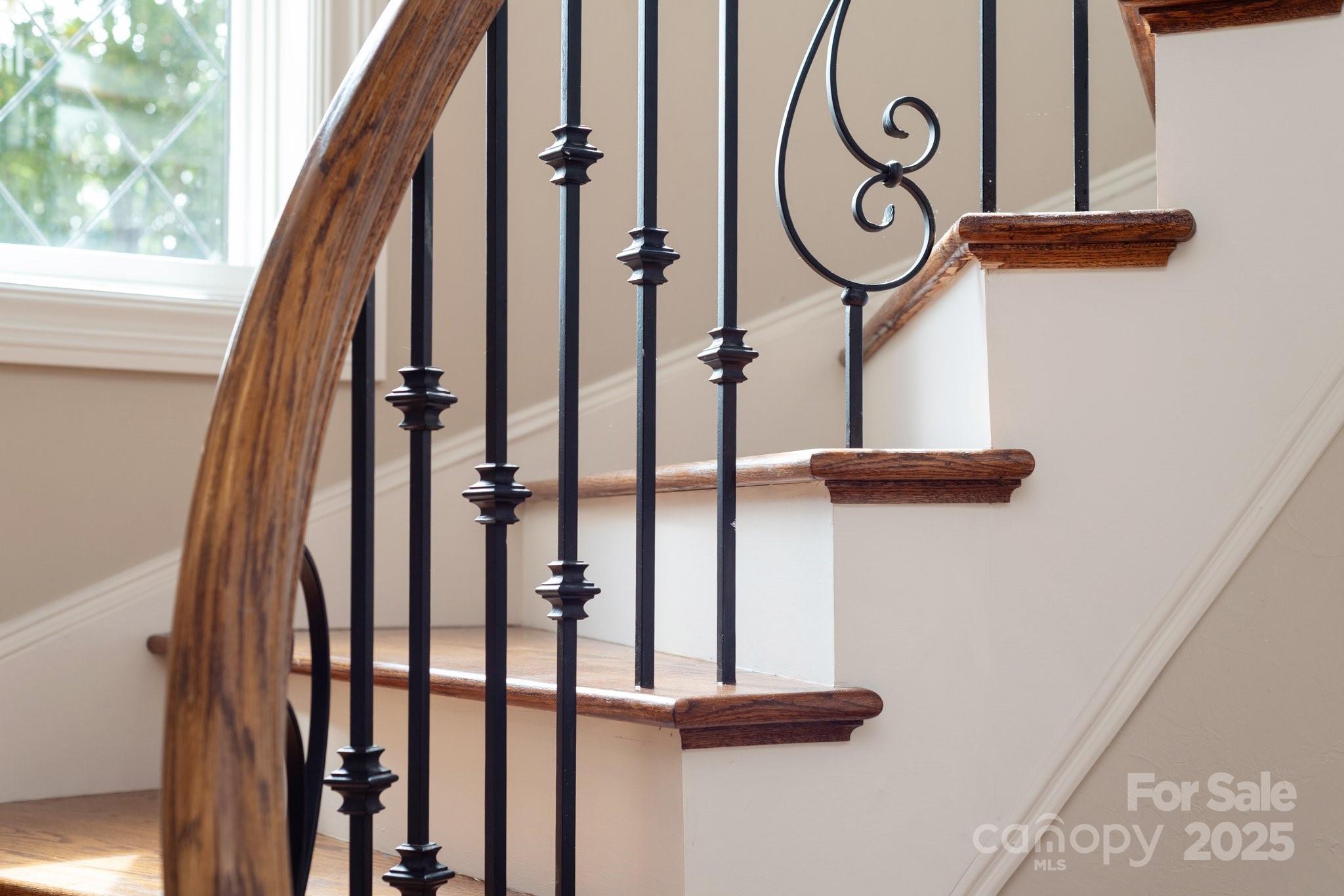 207 Belle Meade Court