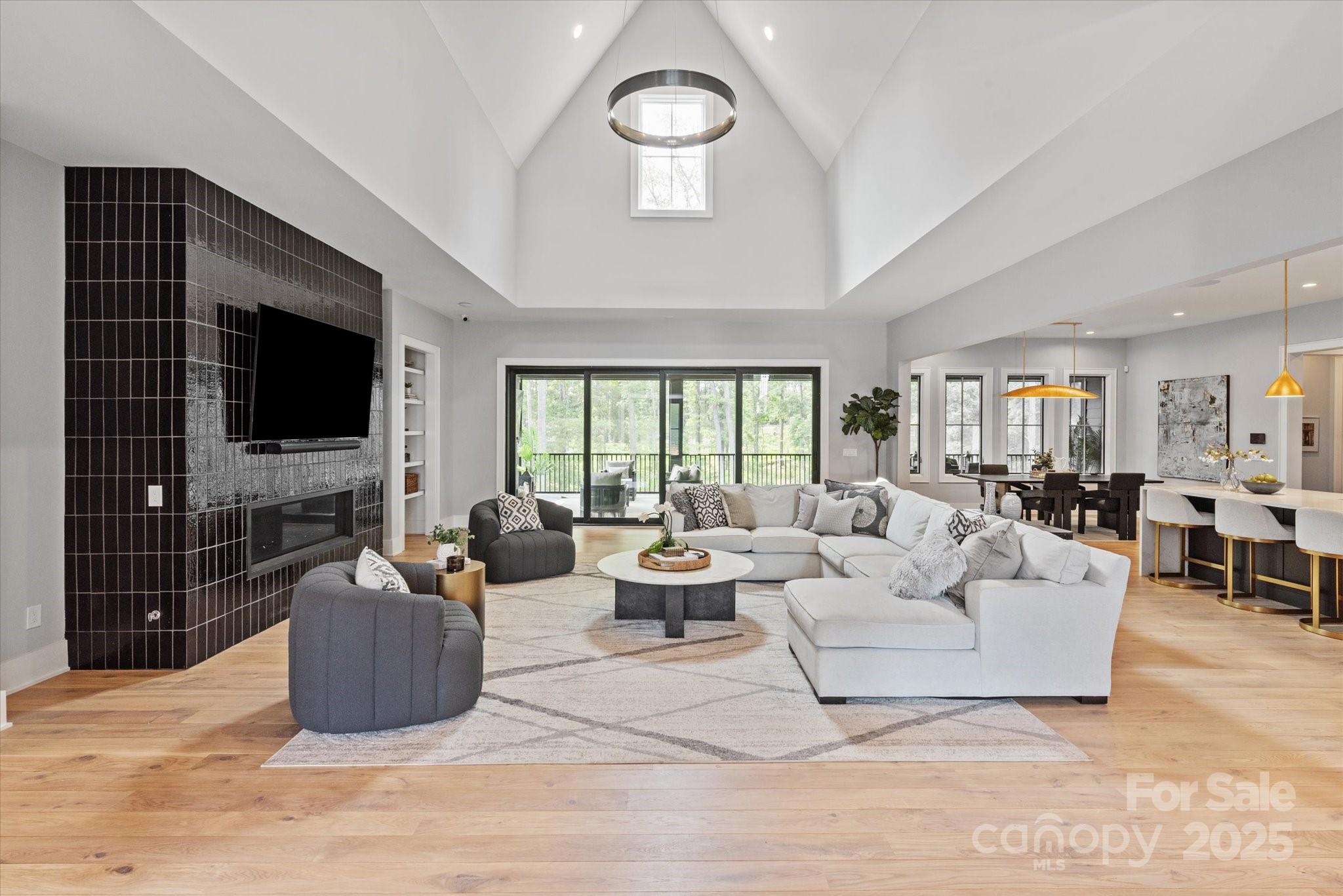 114 Pecan Cove Lane