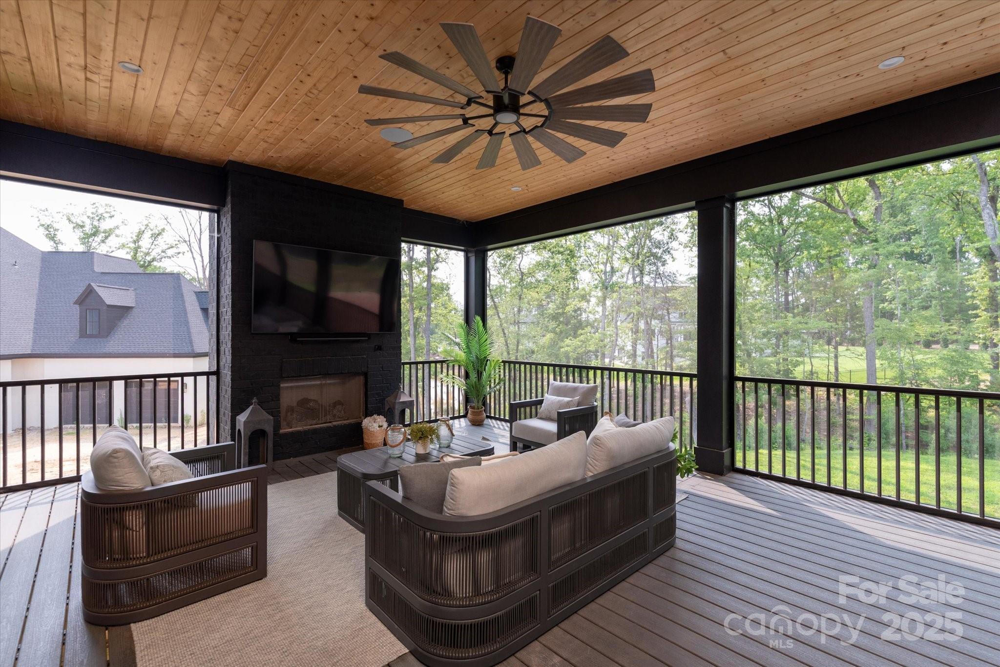 114 Pecan Cove Lane