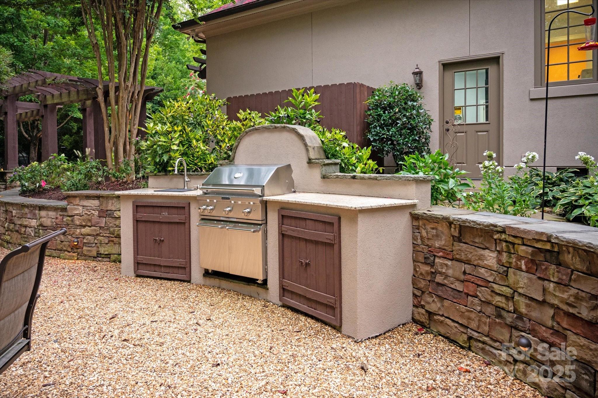 10535 Island Point Road