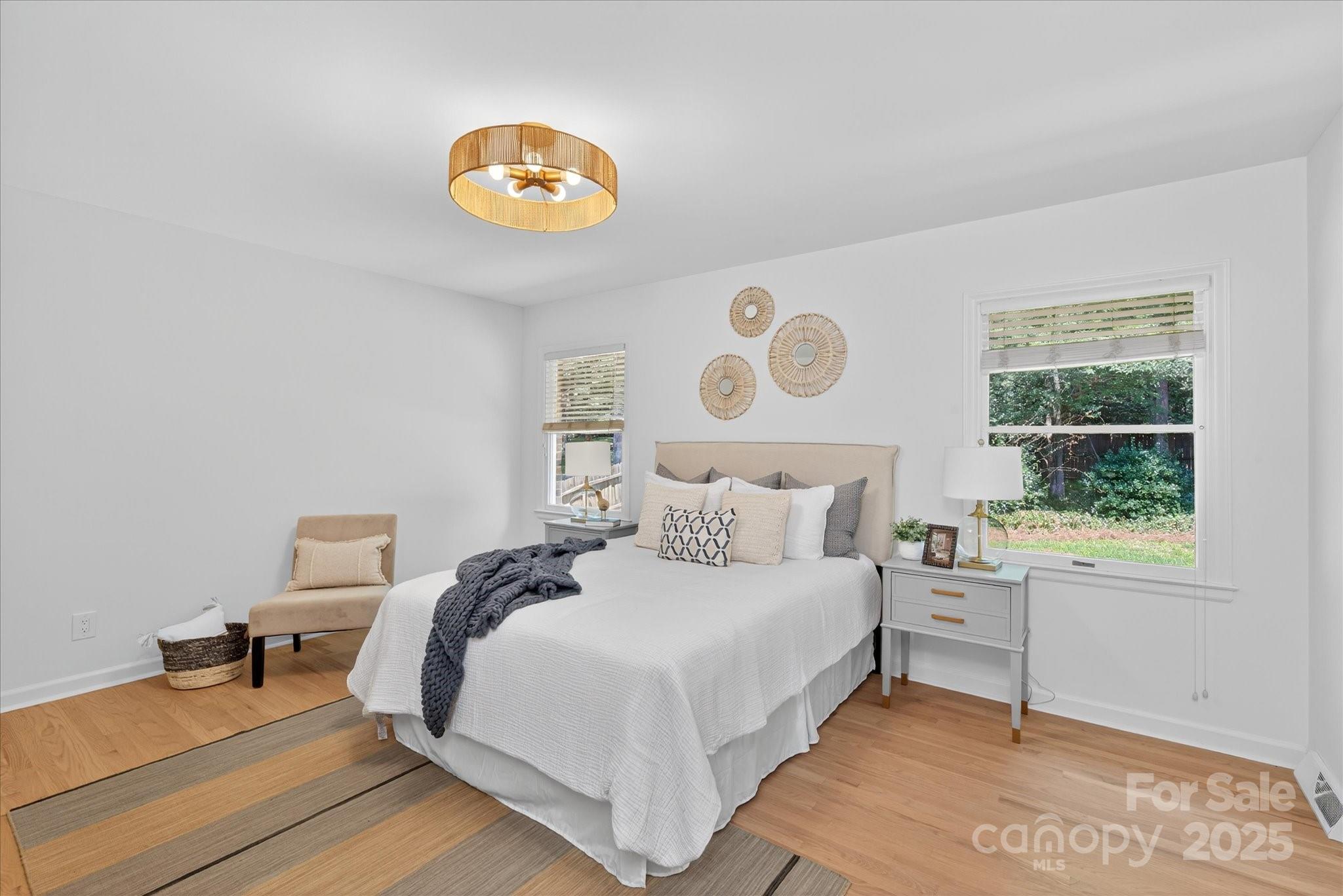 1039 Shadowbrook Lane