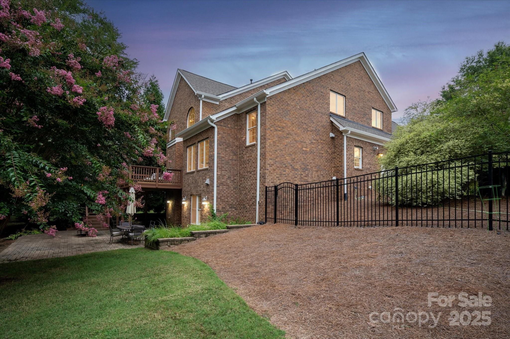 3009 Groves Edge Lane