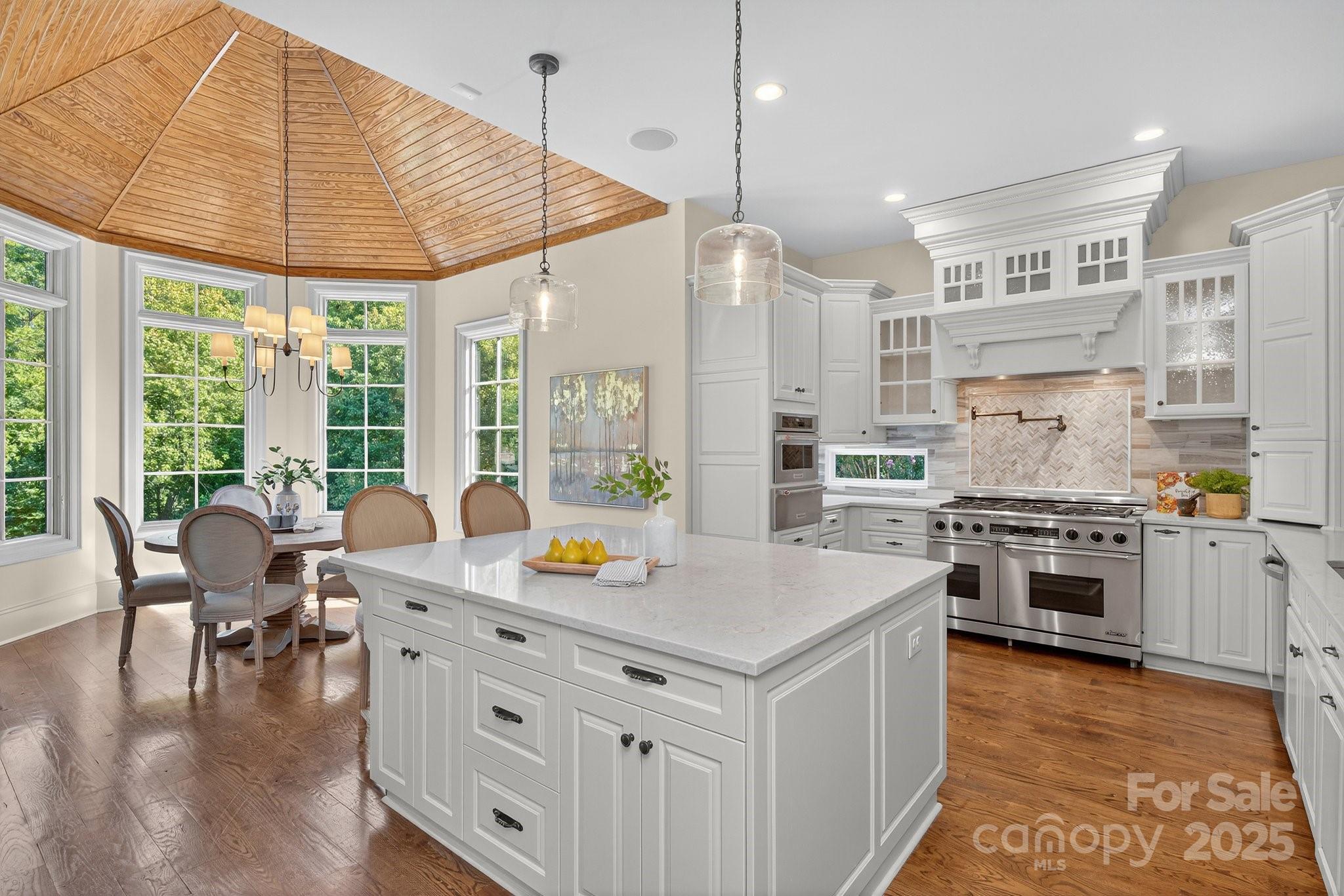 8512 Longview Club Drive