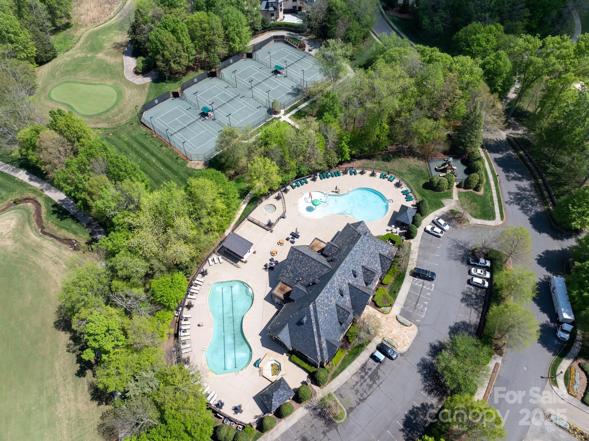 8512 Longview Club Drive