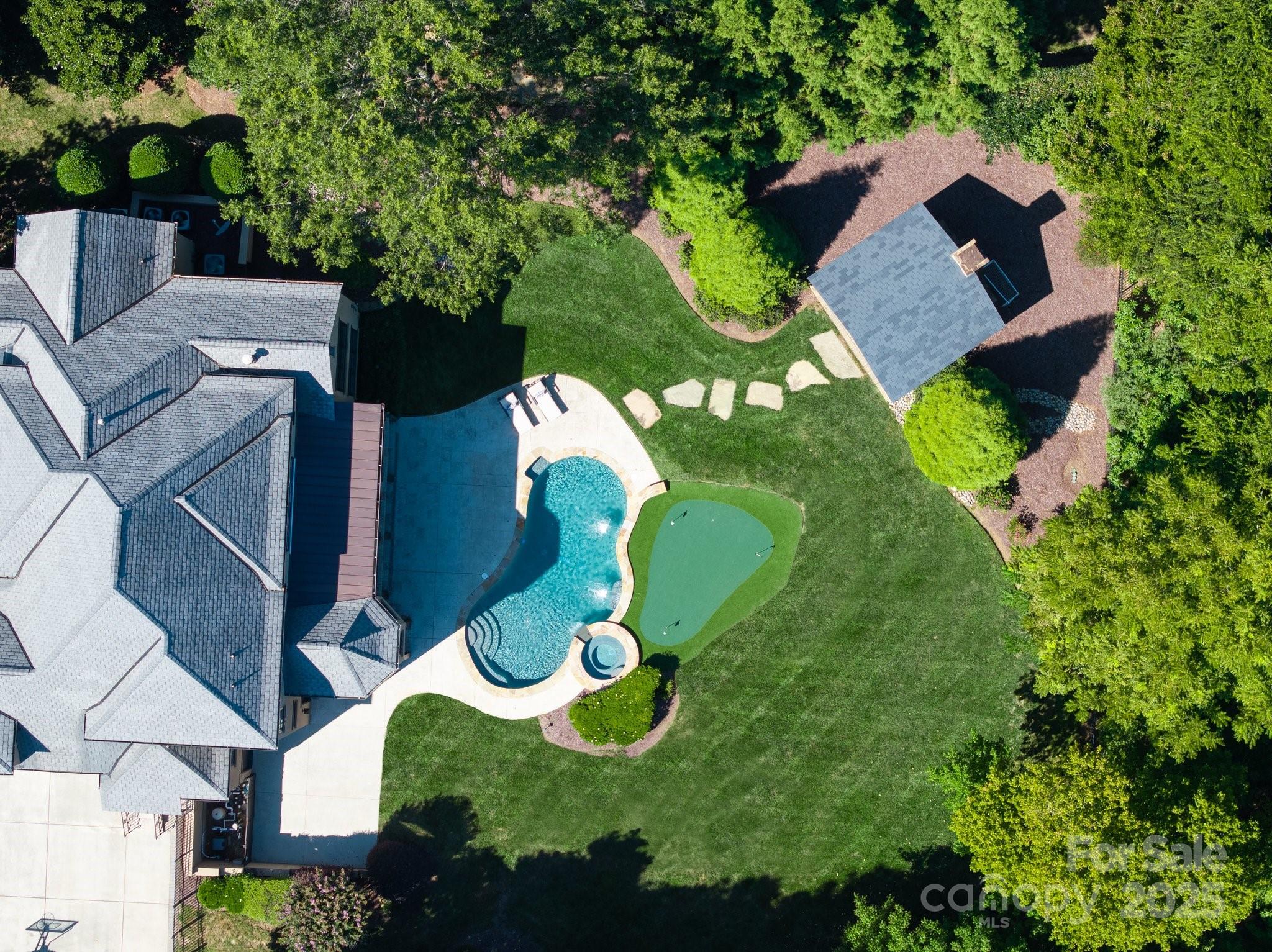 8512 Longview Club Drive