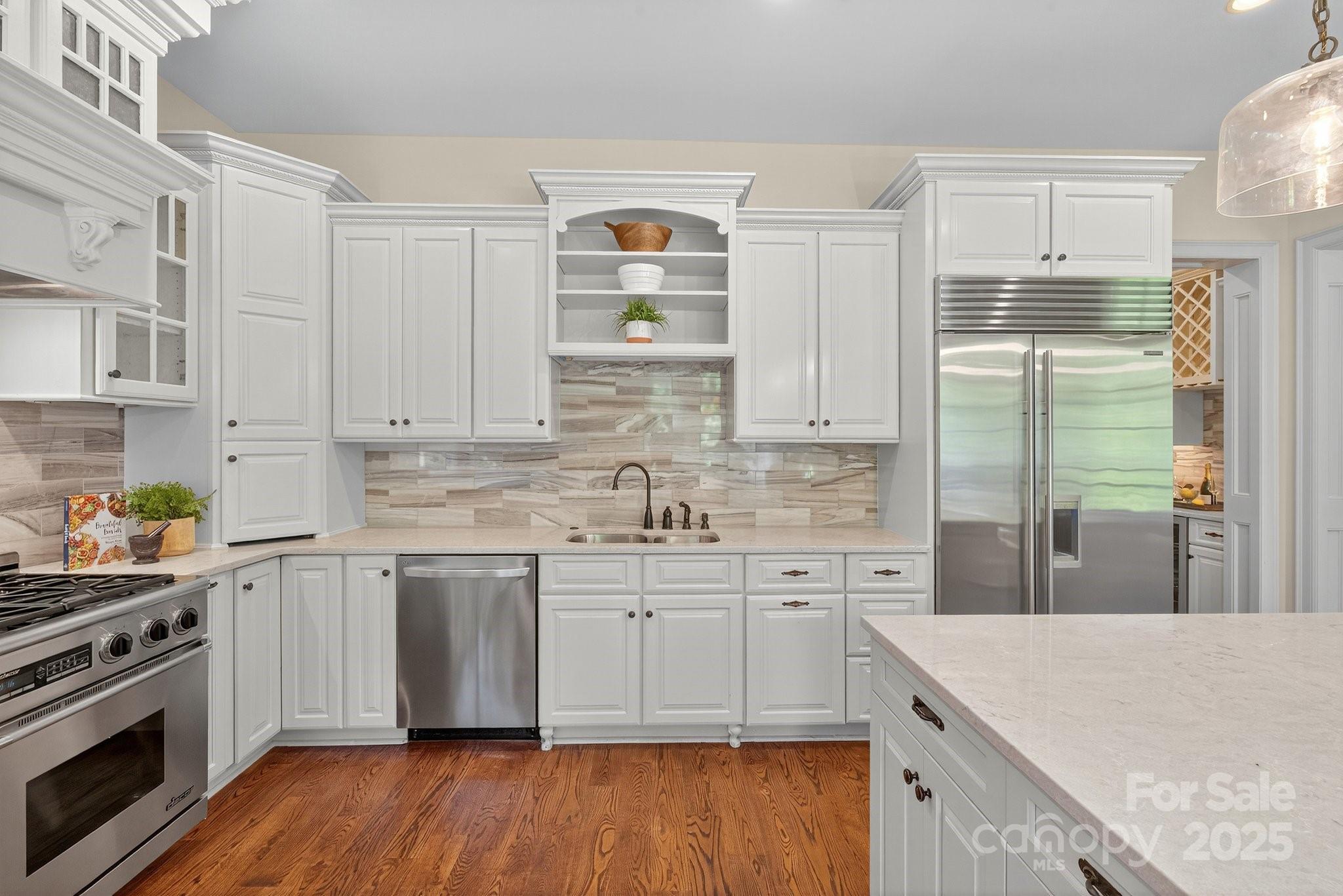 8512 Longview Club Drive