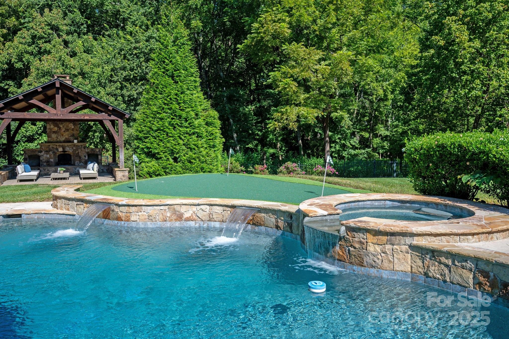 8512 Longview Club Drive