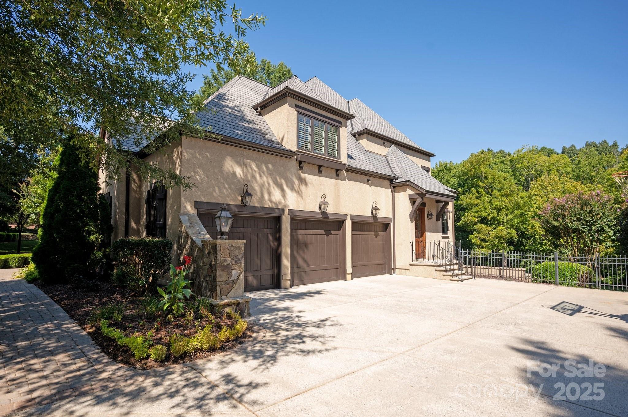 8512 Longview Club Drive