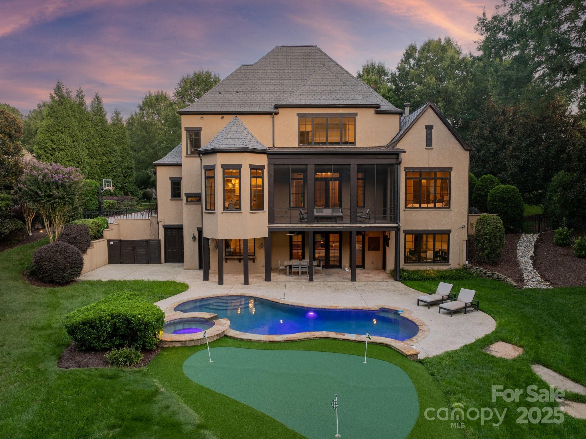 8512 Longview Club Drive