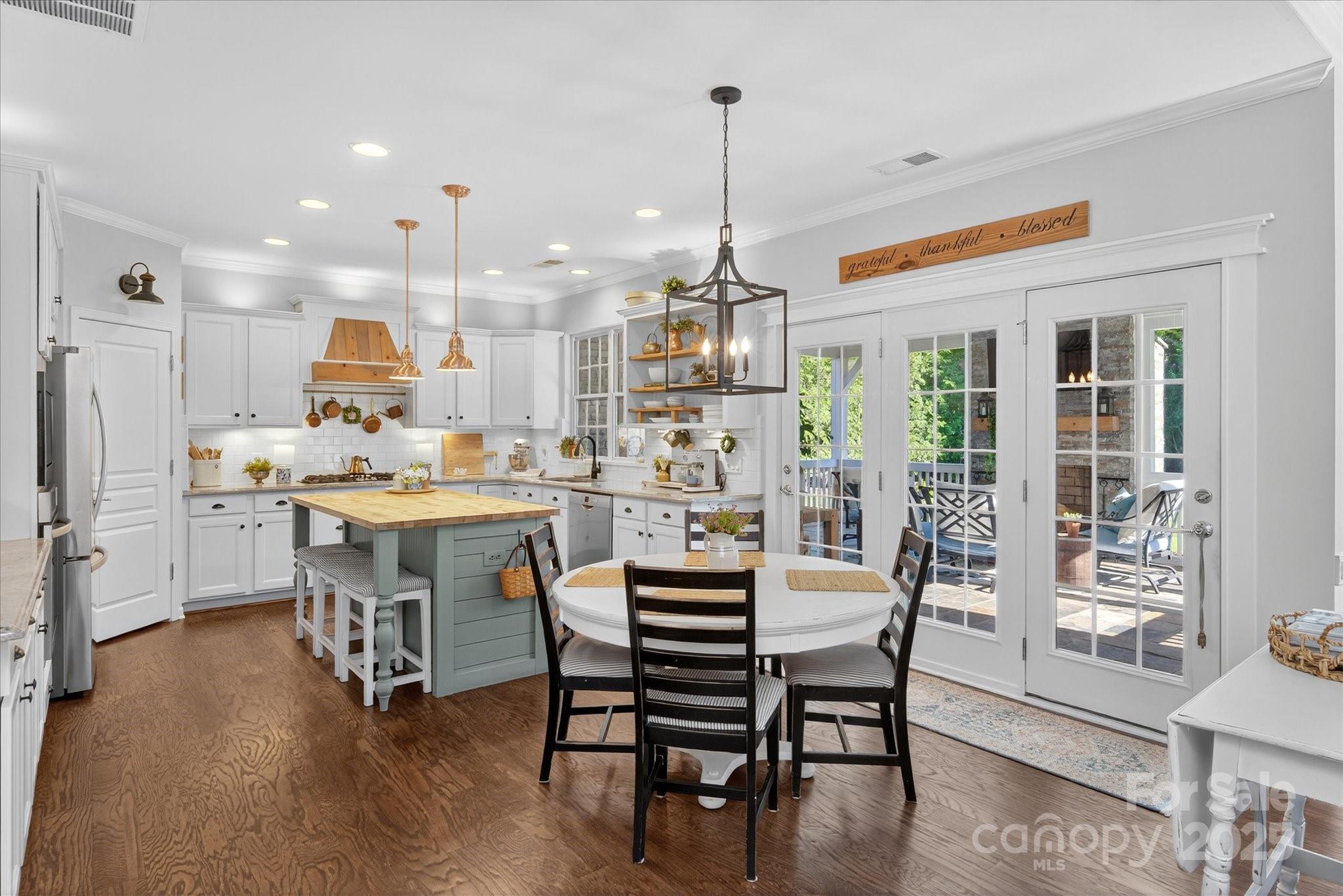 9911 Silverling Drive