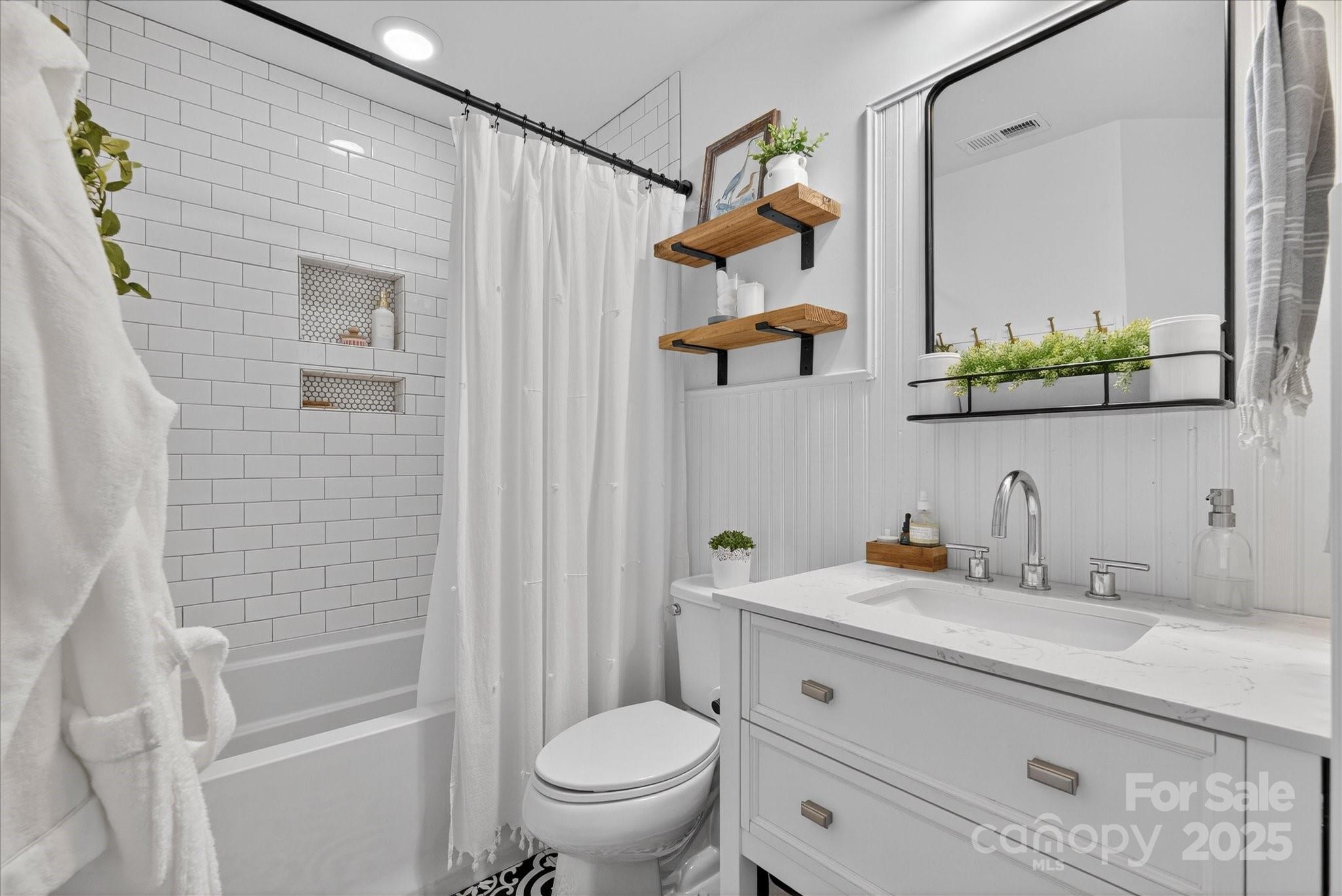 9911 Silverling Drive