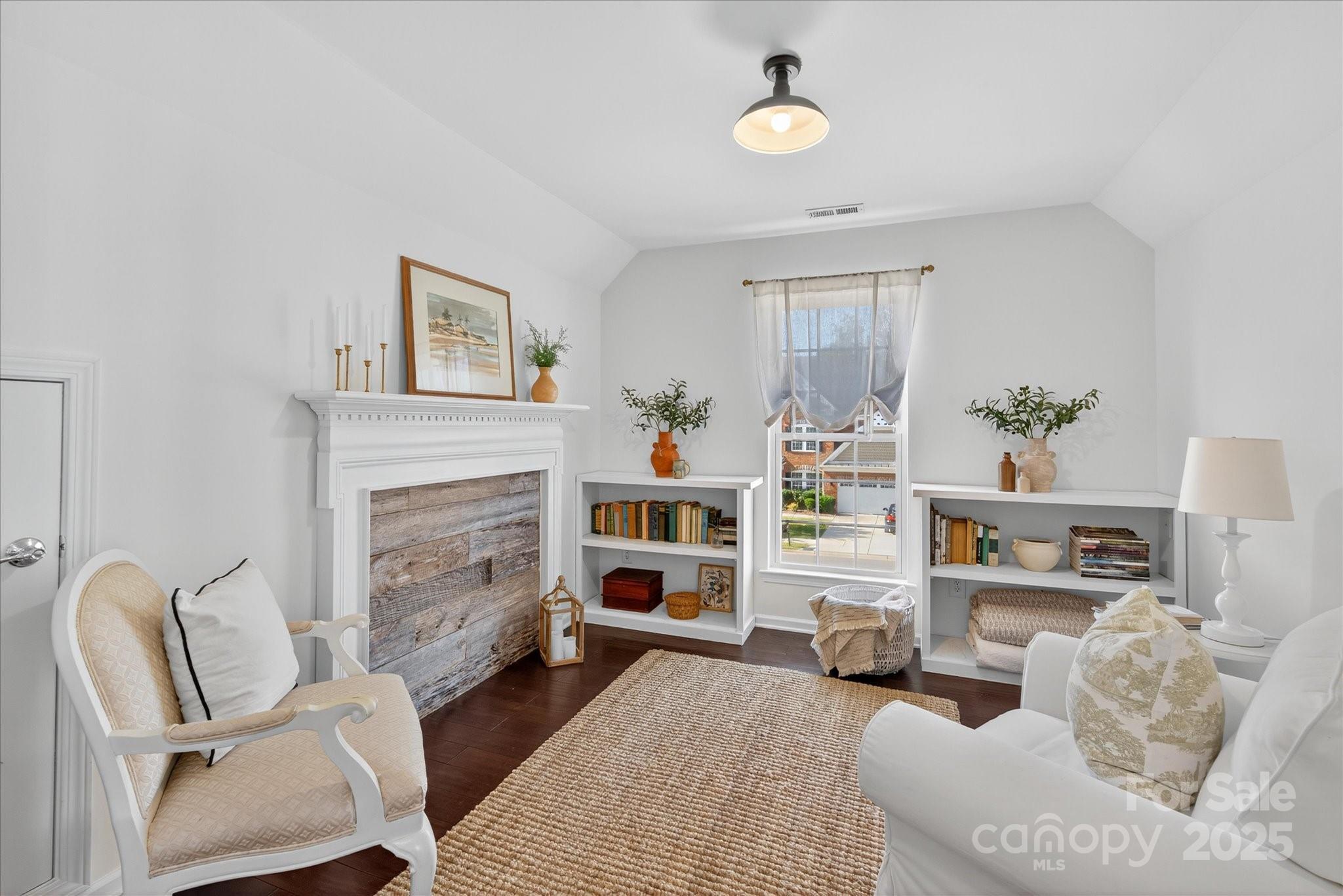 9911 Silverling Drive