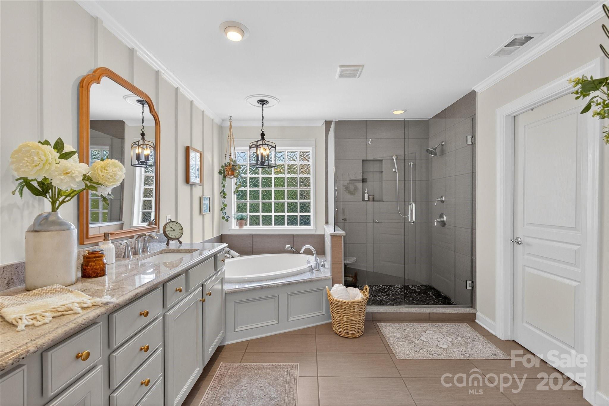 9911 Silverling Drive