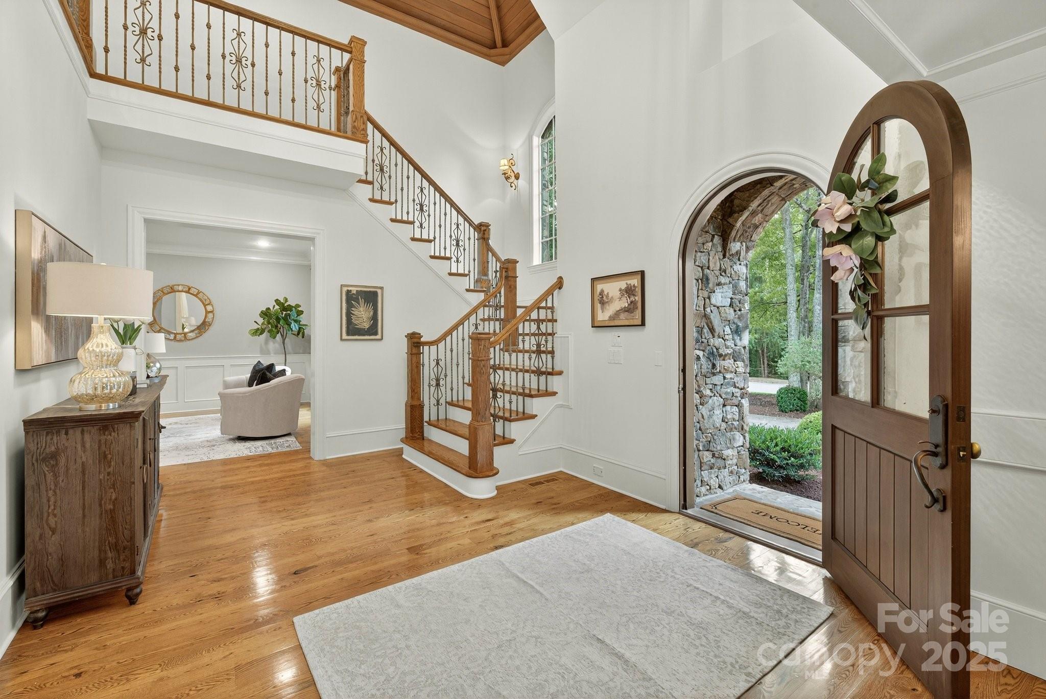 8716 Chewton Glen Drive
