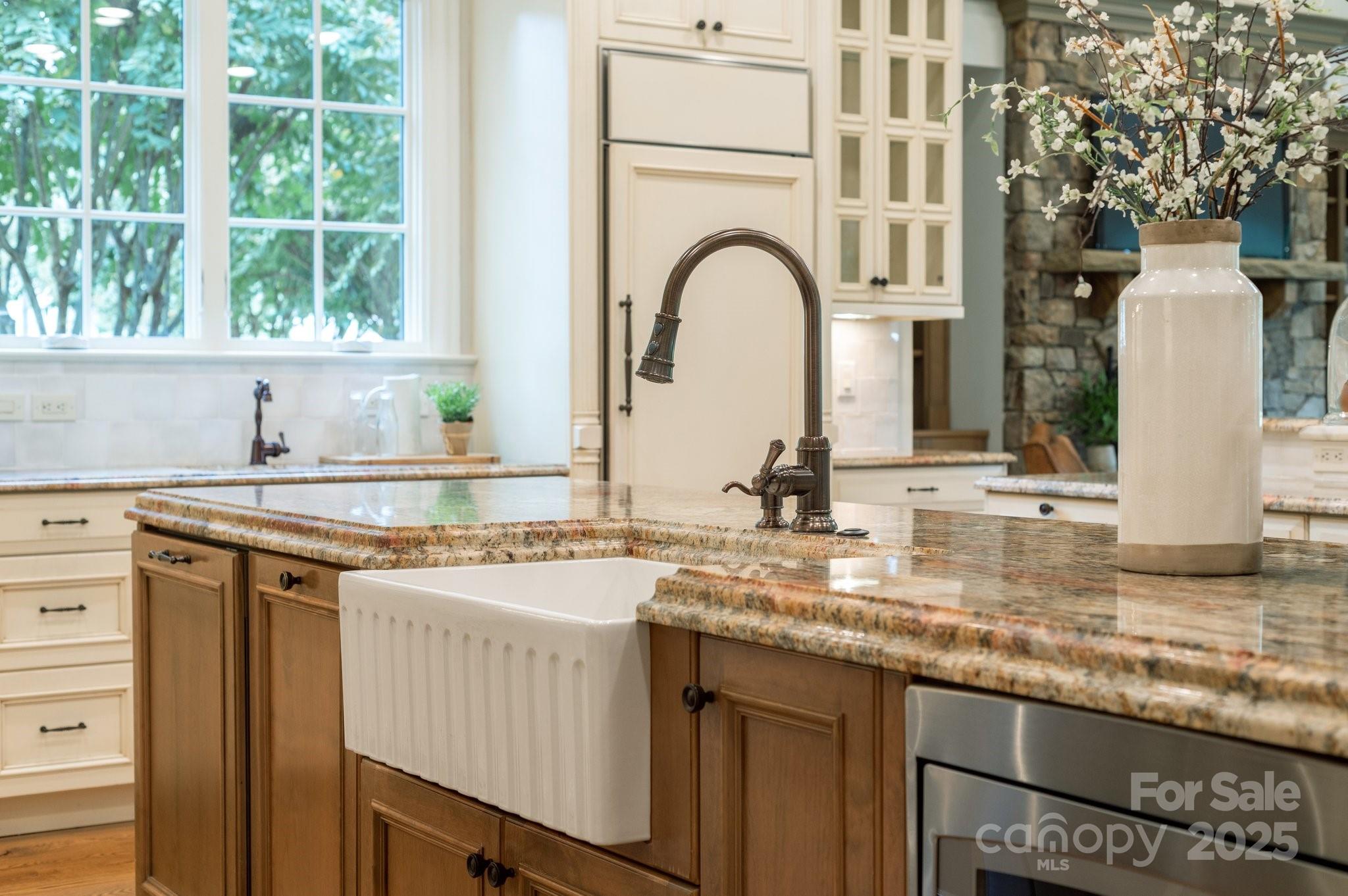 8716 Chewton Glen Drive