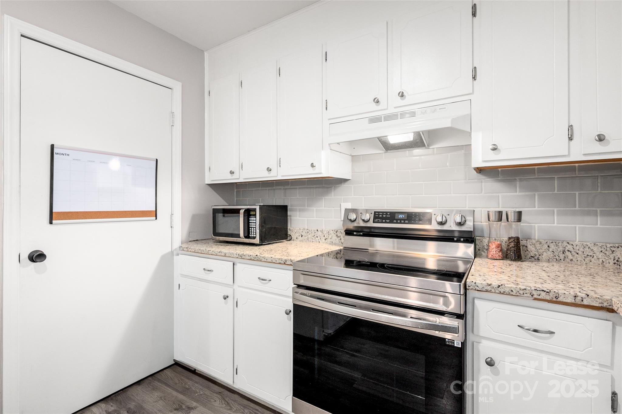 1422 Delane Avenue Unit: 9